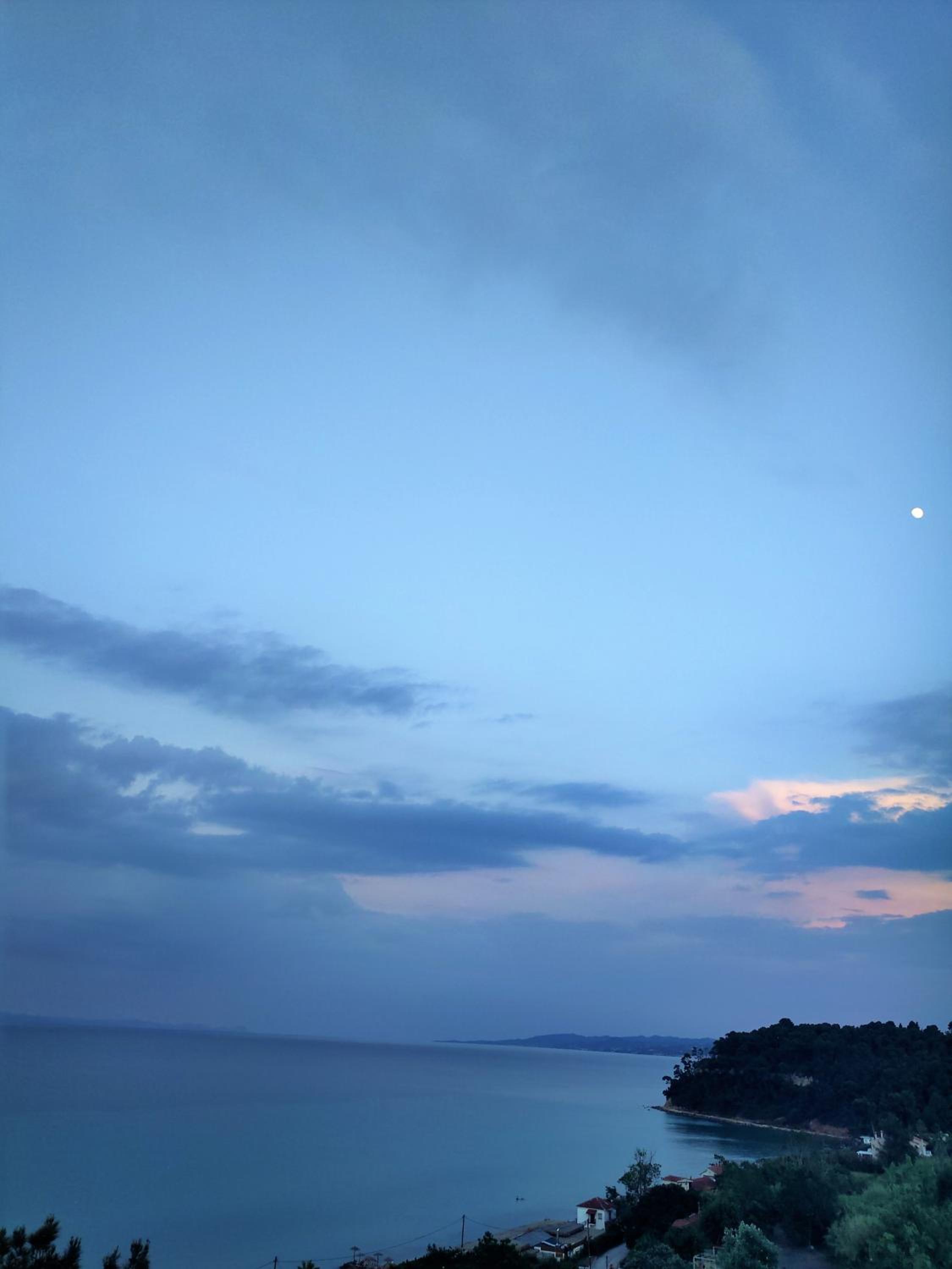 Apartment with Sea View - Photo 13
