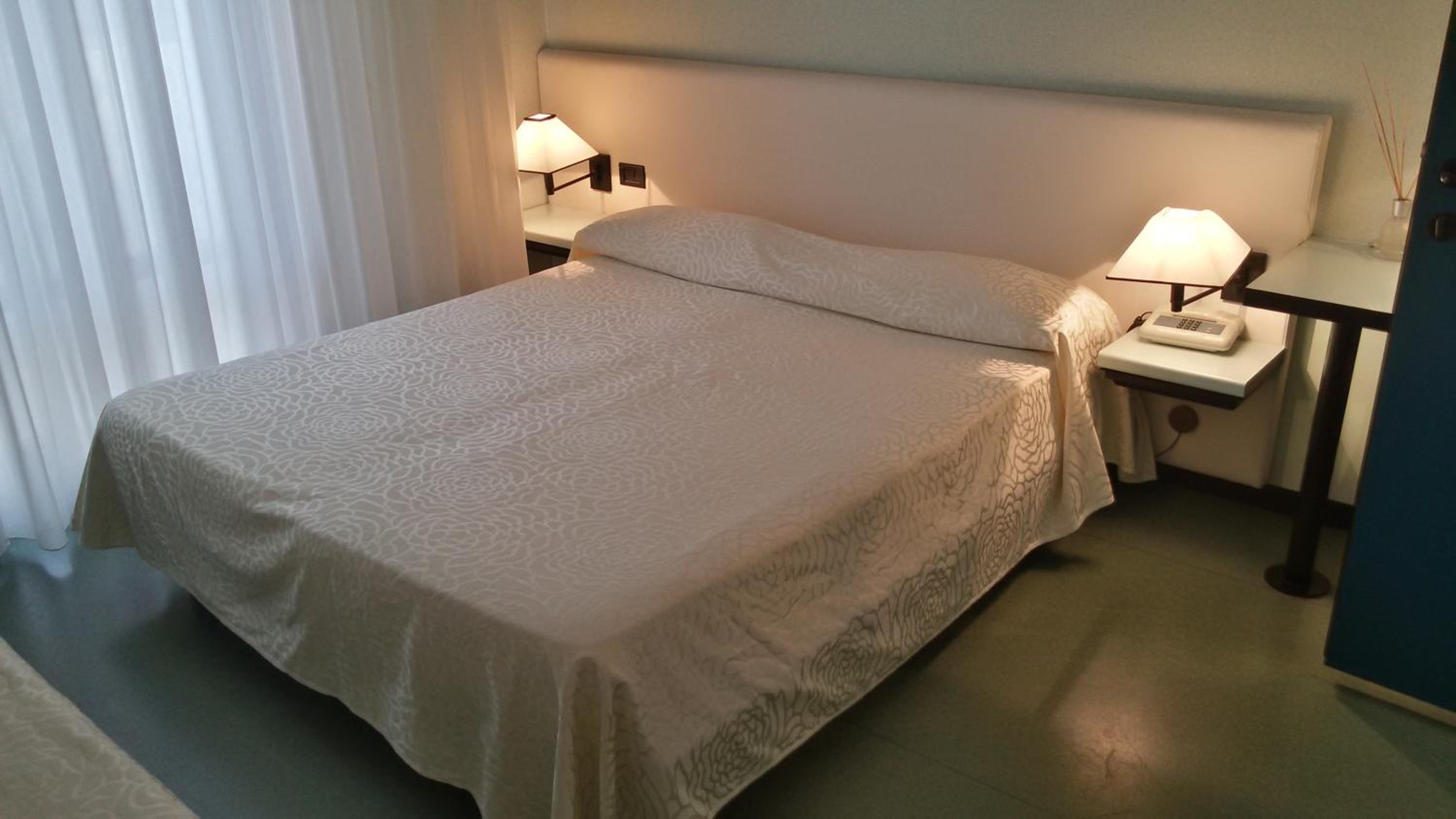 Economy Double Room photo 1