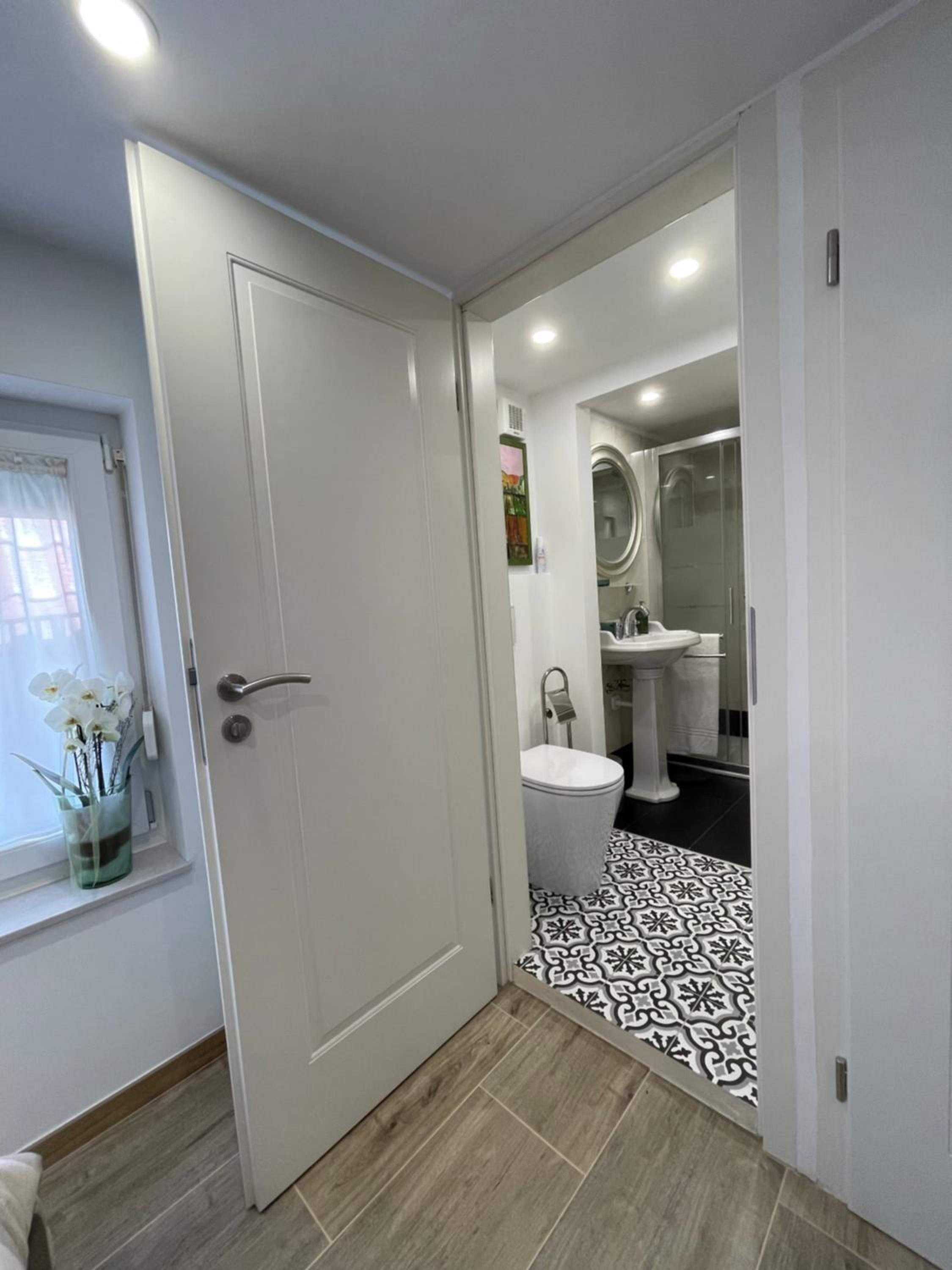 Small Double Room photo 3