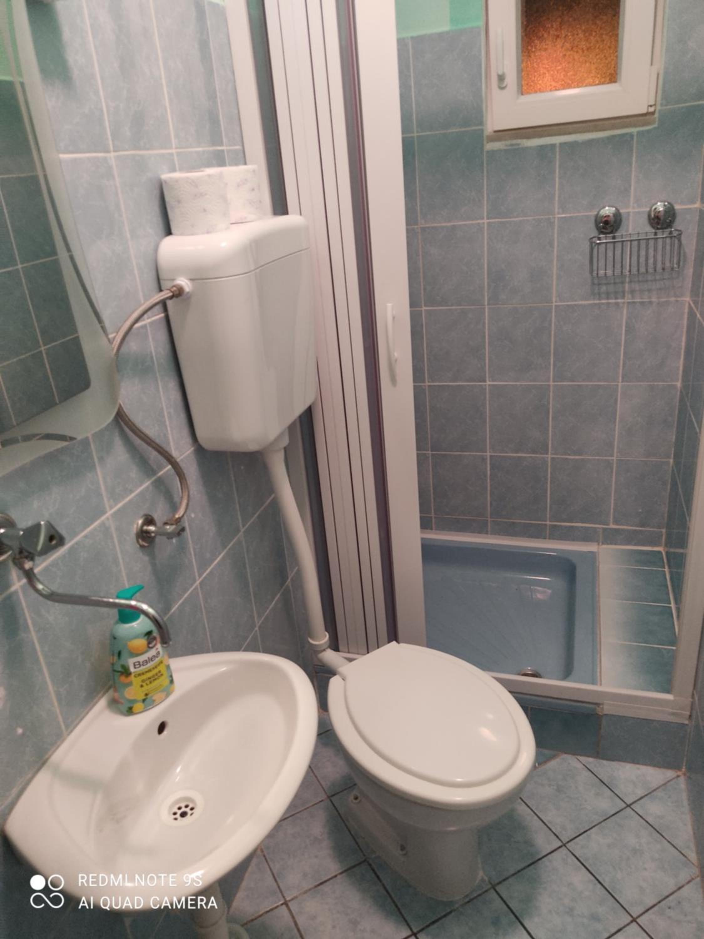 Apartment with Balcony photo 3