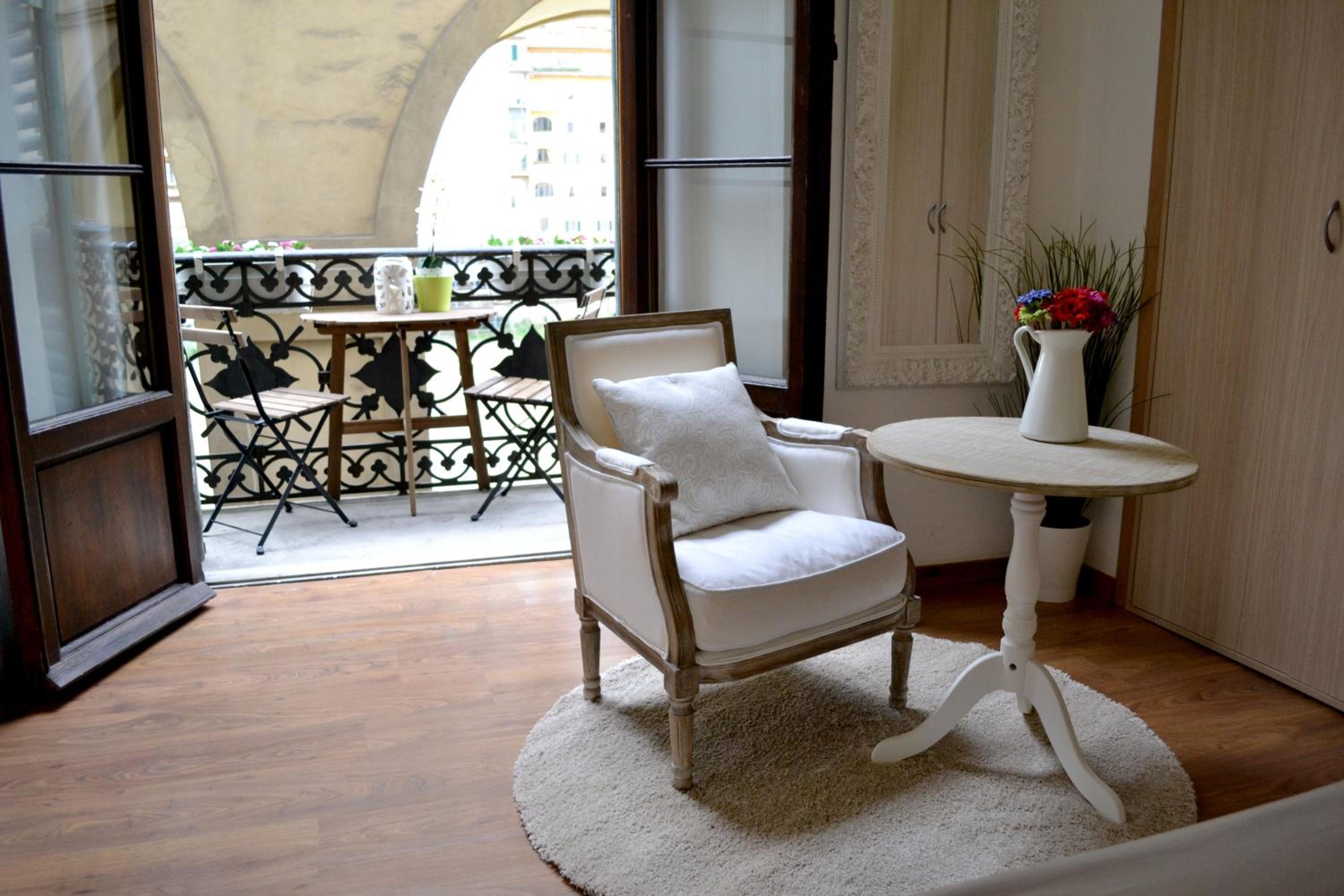 Junior Suite with Balcony and River View photo 3