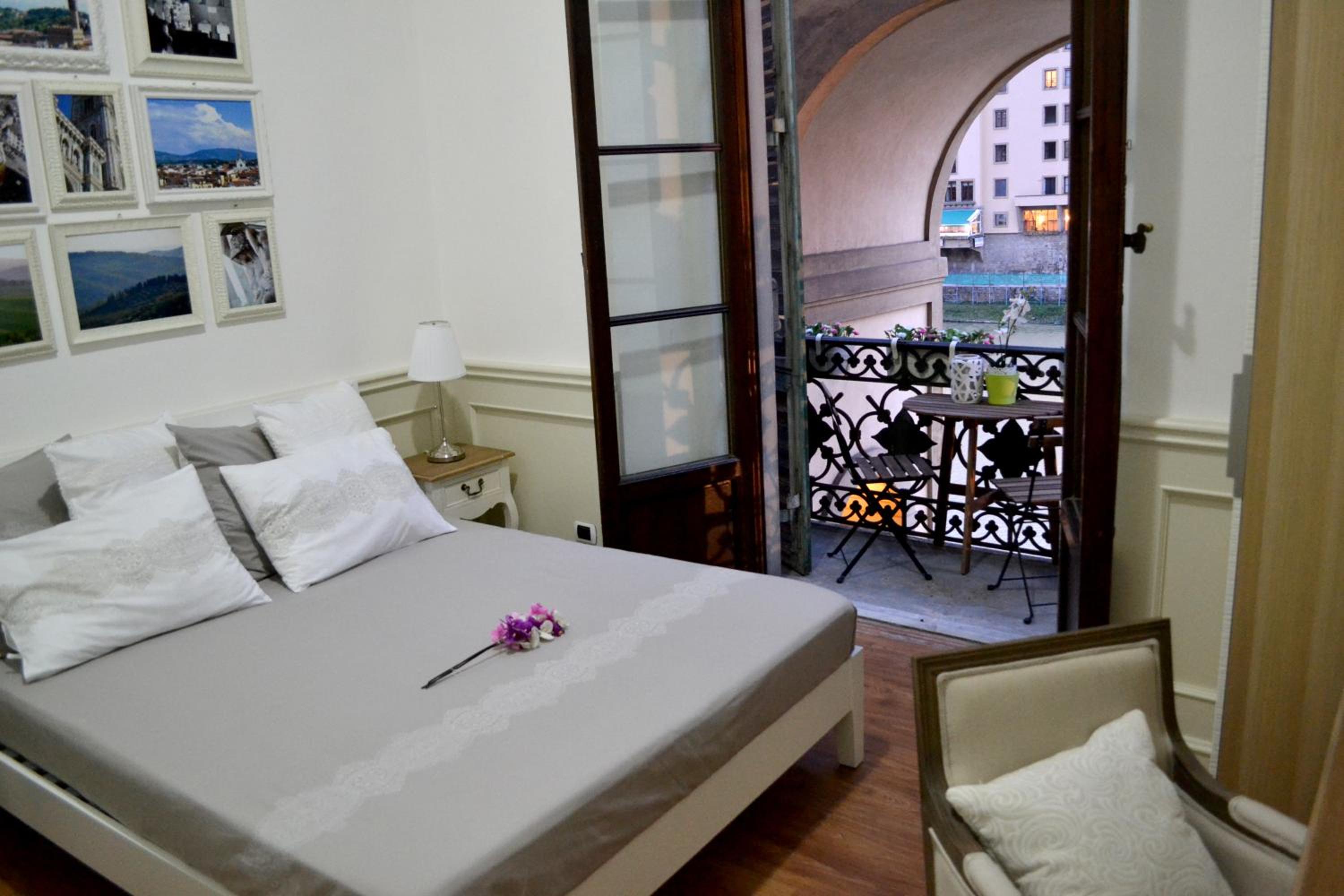 Superior Double Room with Balcony and River View photo 1