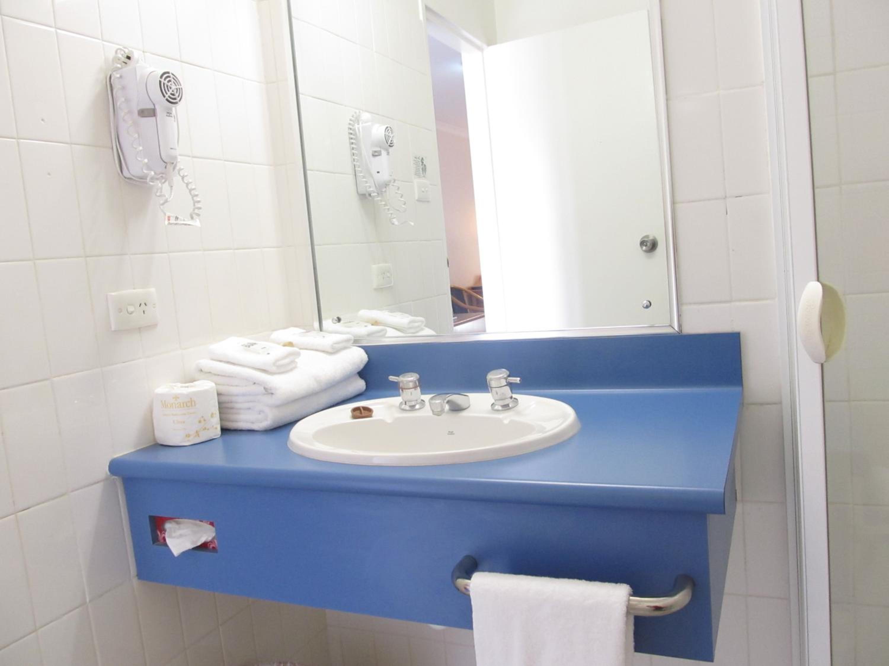 Standard Suite - Photo 2