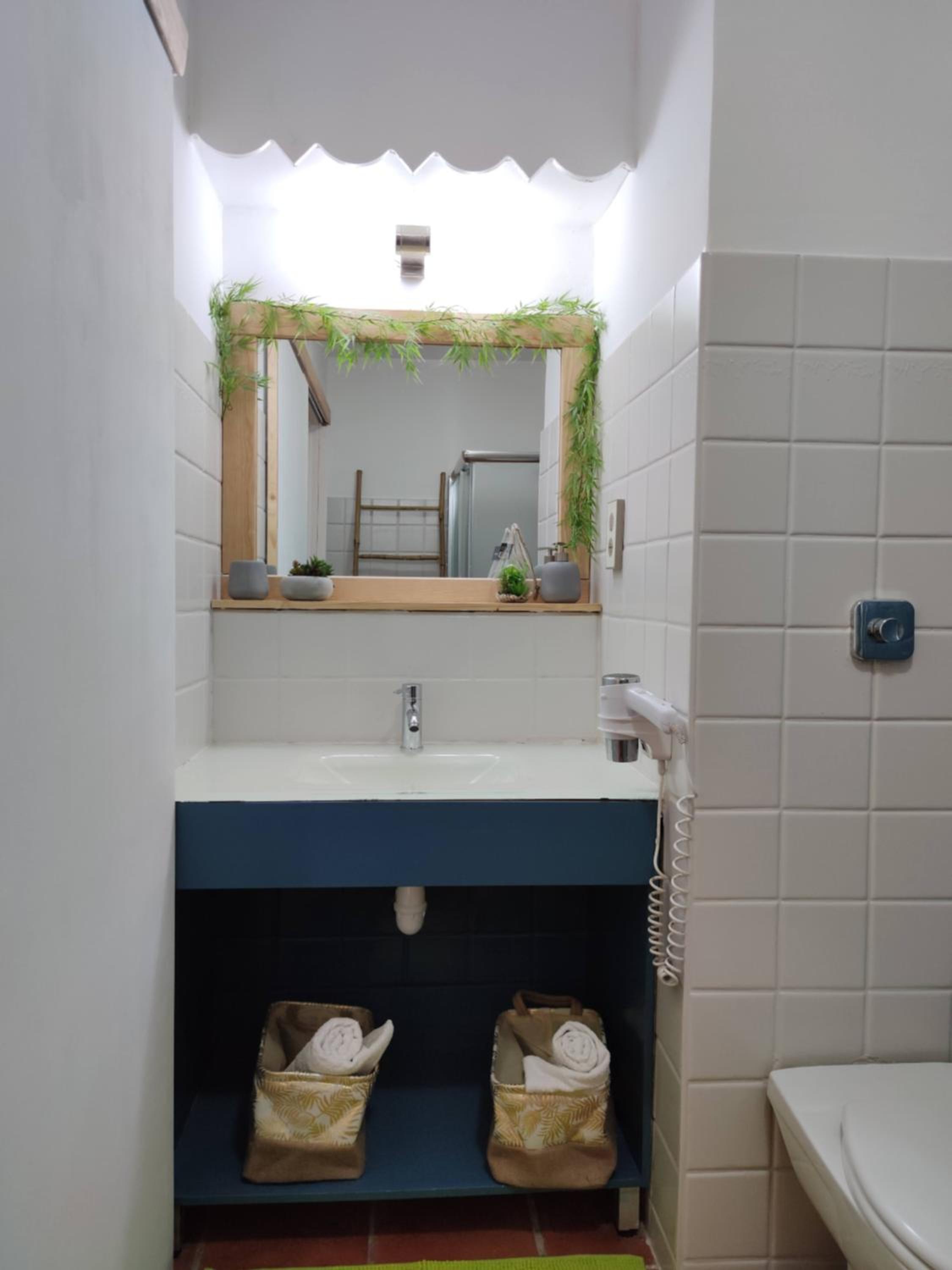 One-Bedroom Apartment - Photo 12