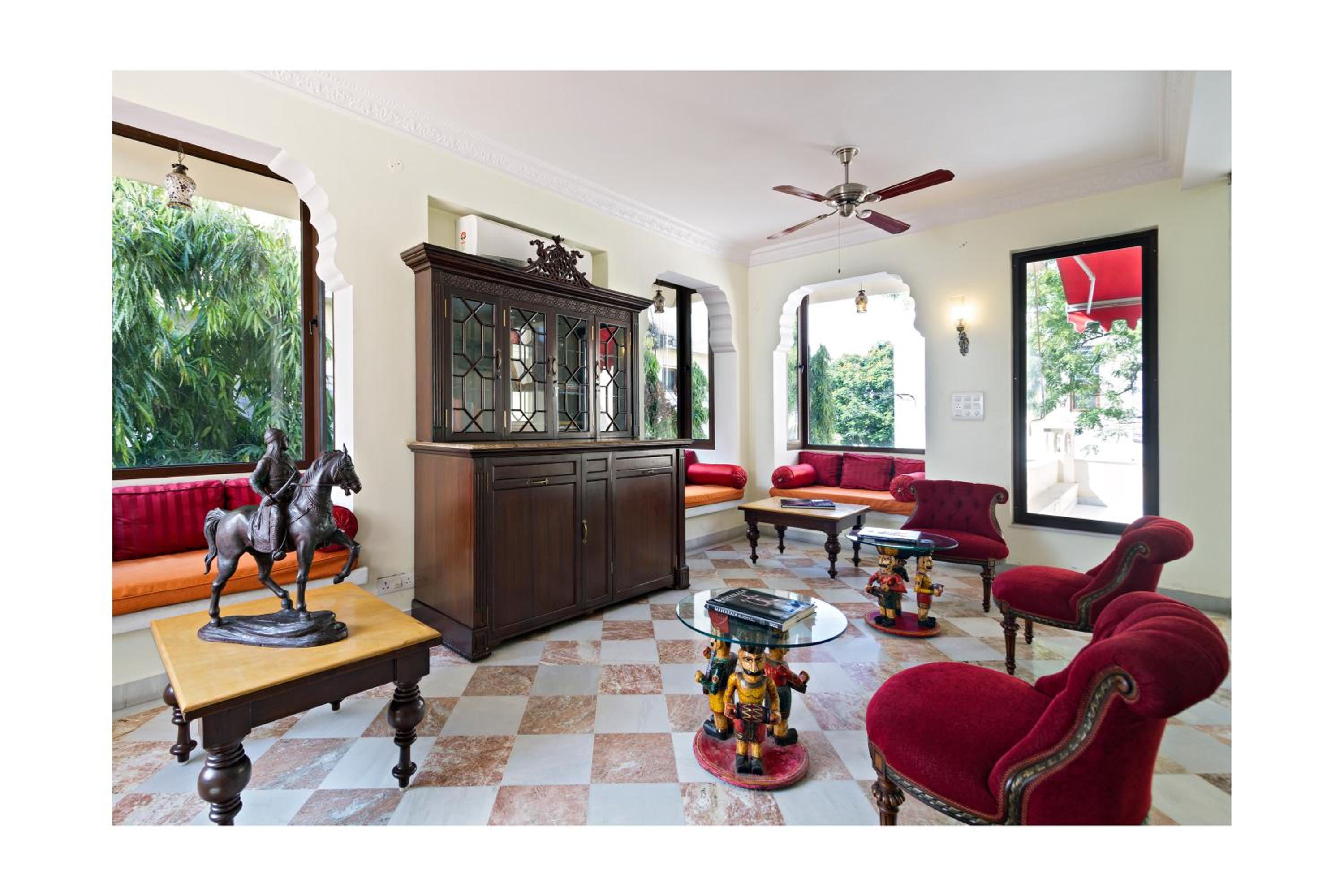 Suite with complimentary Airport pick up