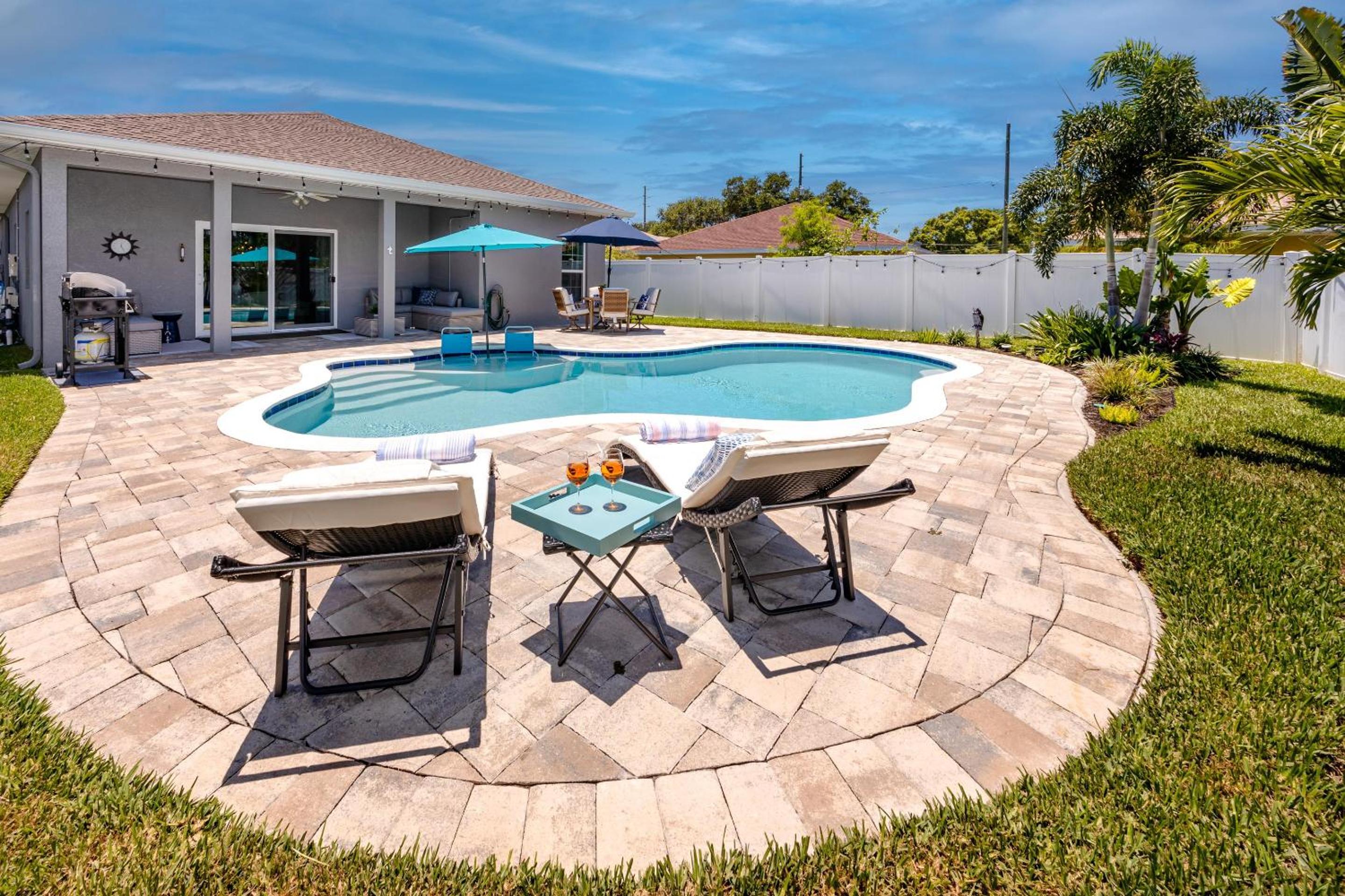 Three-Bedroom Vacation Home  photo 2
