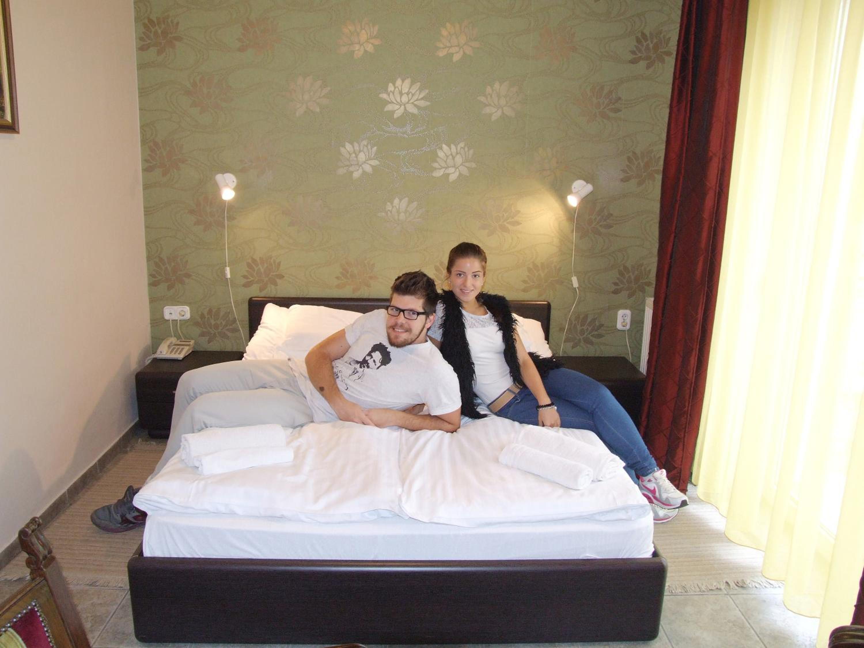 Double Room - Photo 7