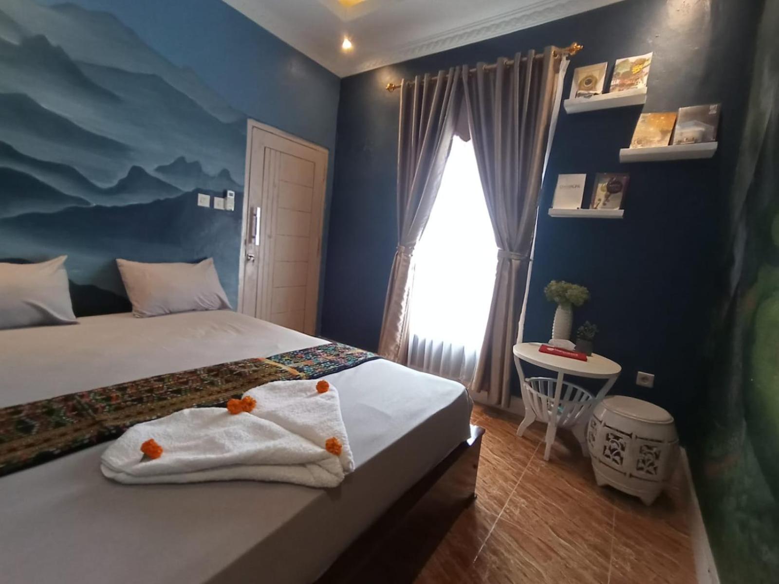 Double Room with Private Bathroom - Photo 3