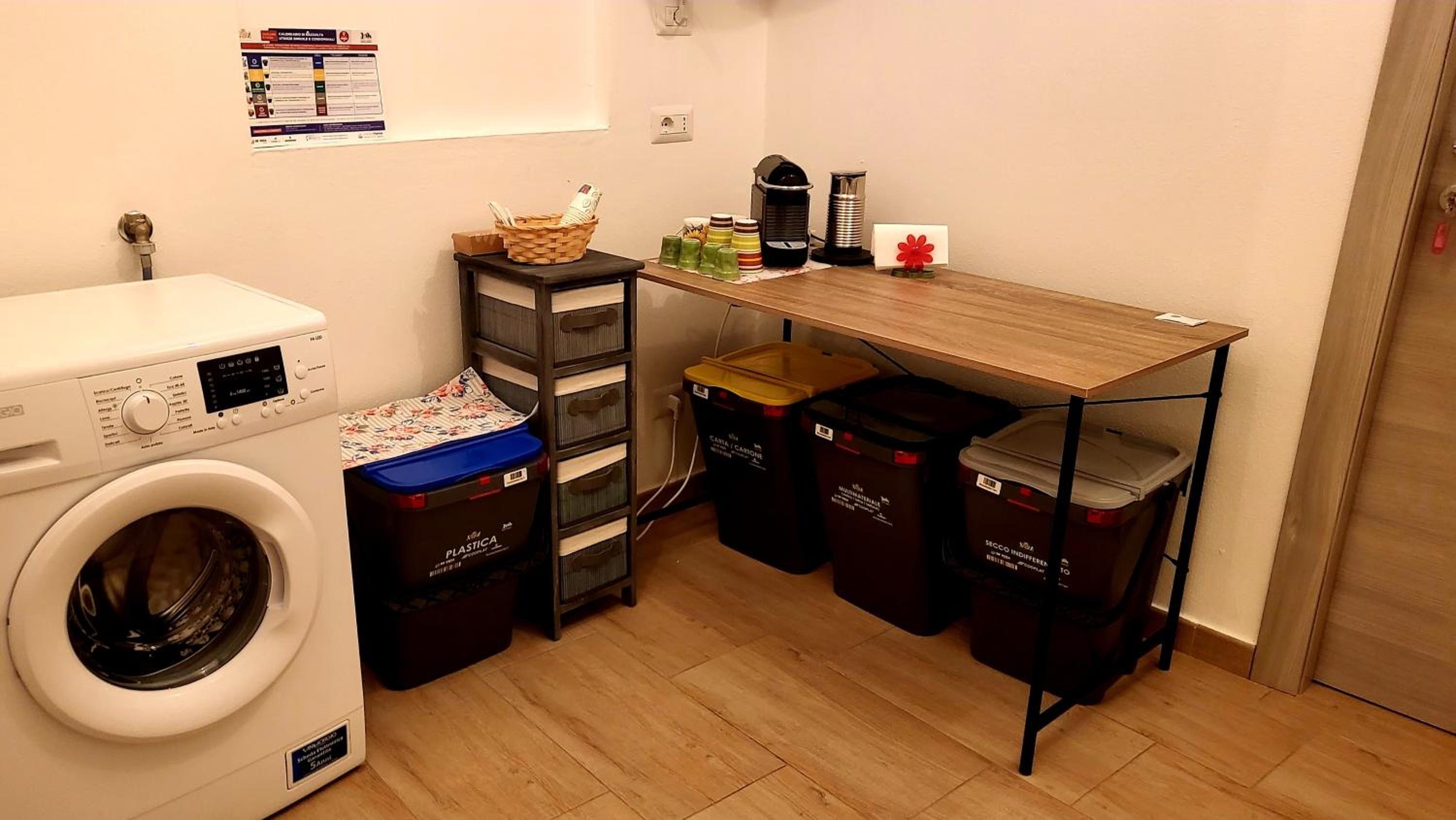 Double Room with Balcony - Photo 2