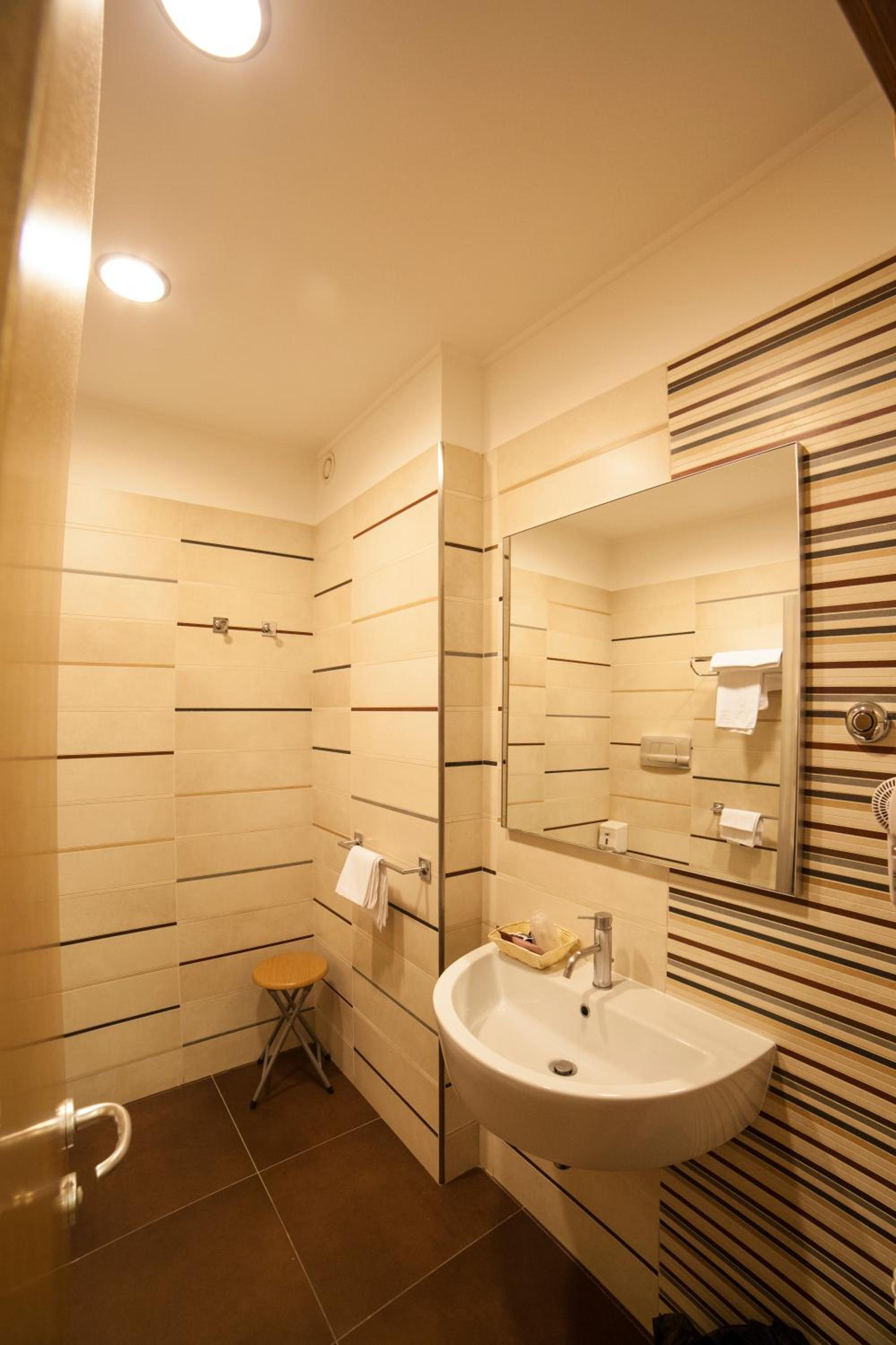 Comfort Double or Twin Room photo 2