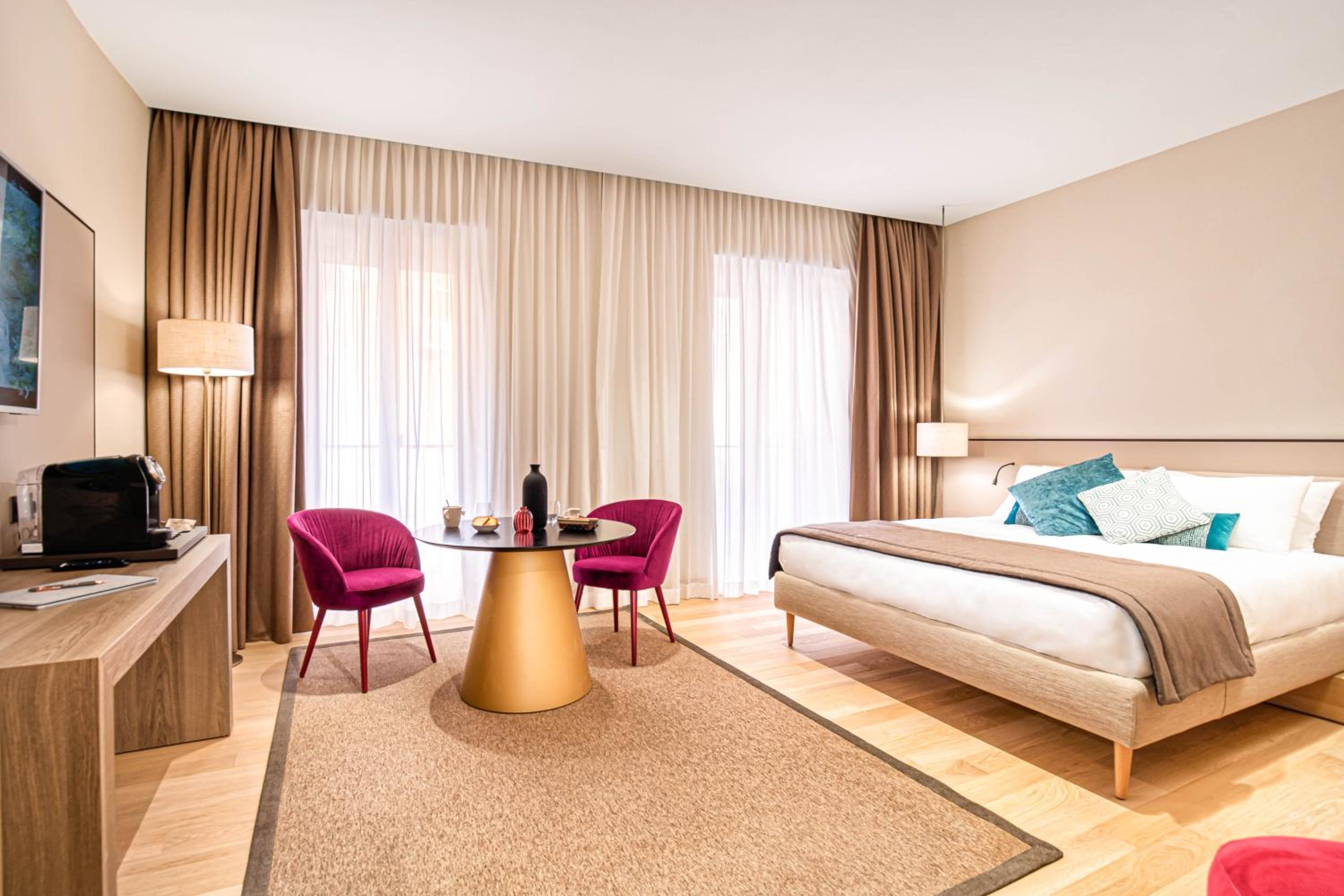 Junior Suite - Photo 2