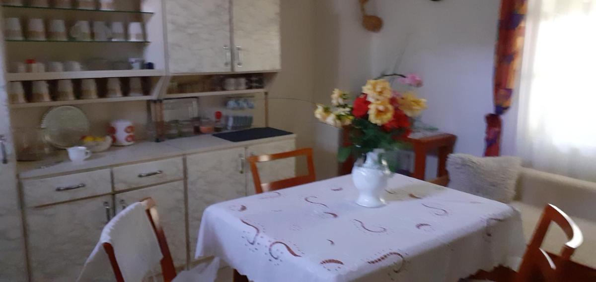 Family Room with Garden View photo 3