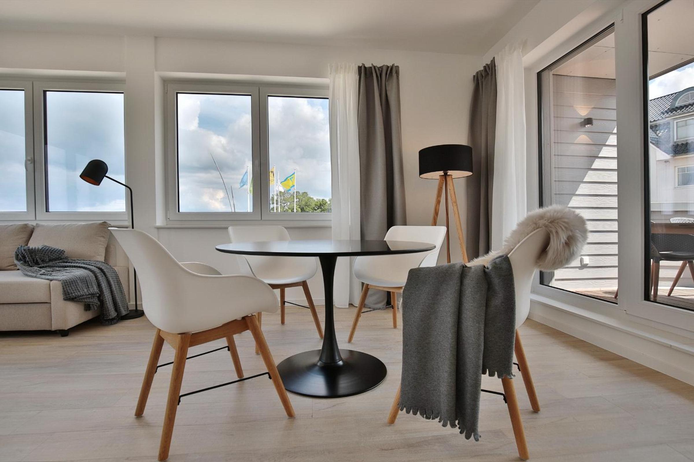 Apartment with Sea View photo 3
