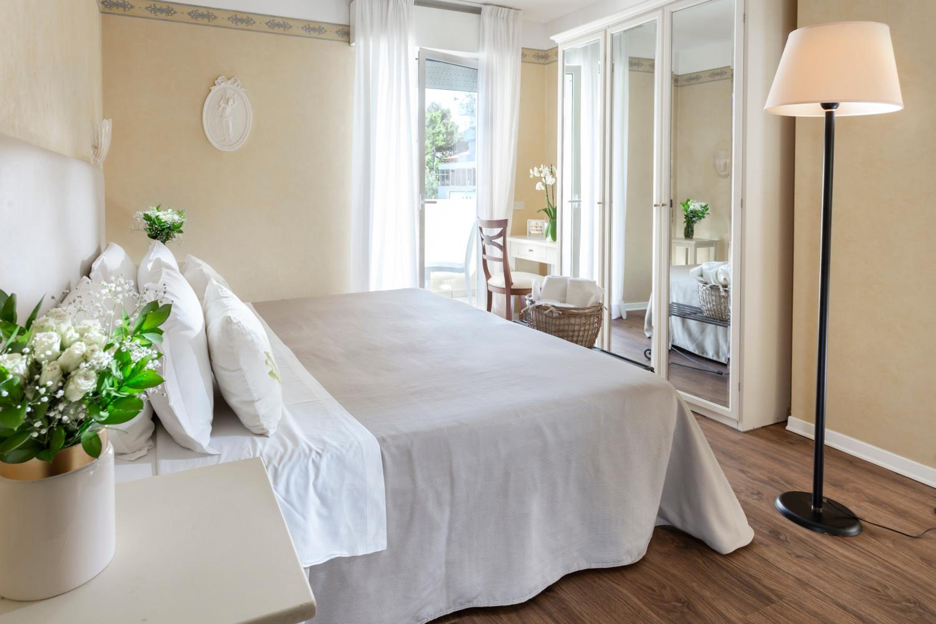 Superior Double or Twin Room - Photo 3
