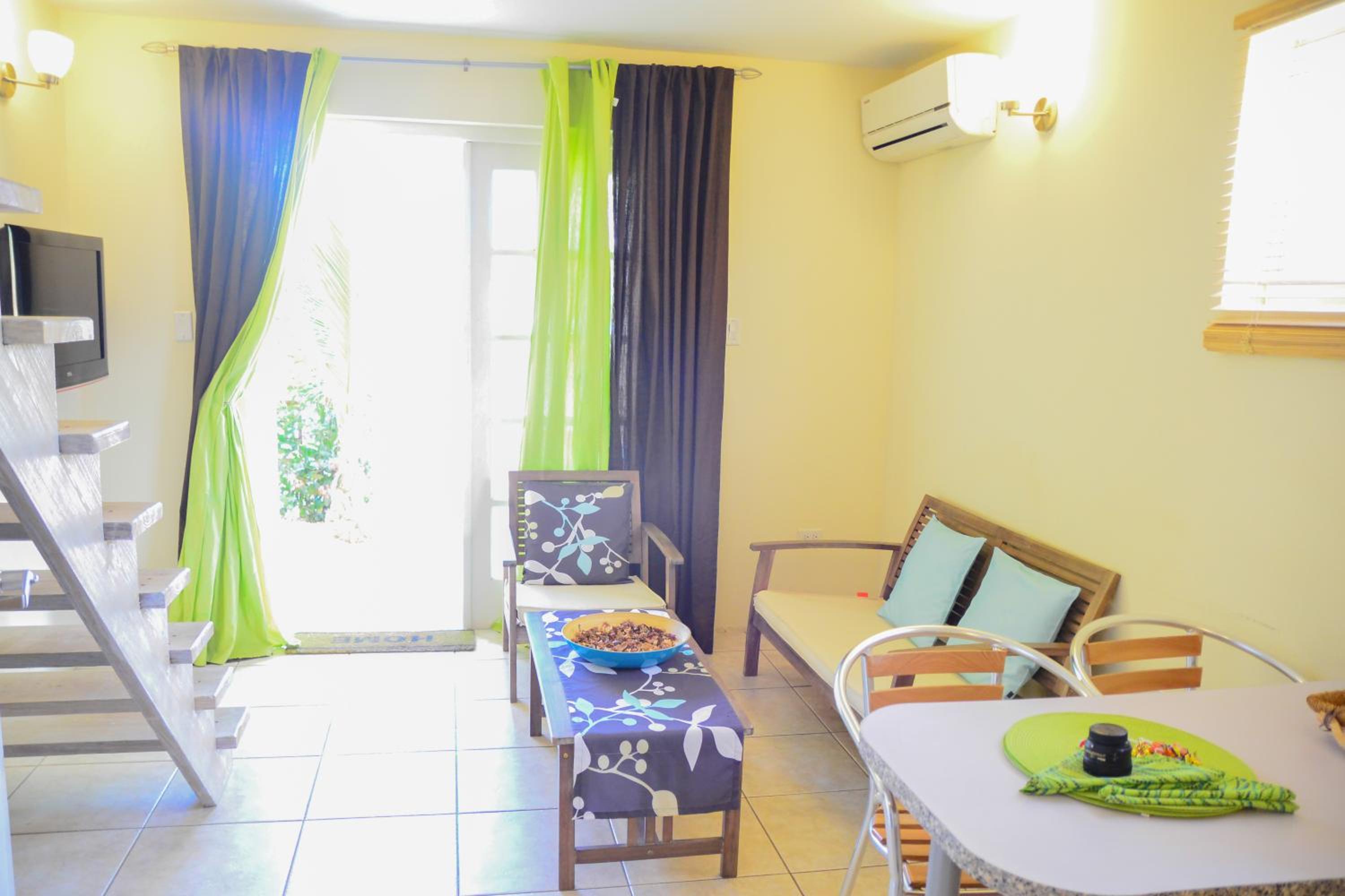 Two-Bedroom Suite with Sofa Bed photo 3