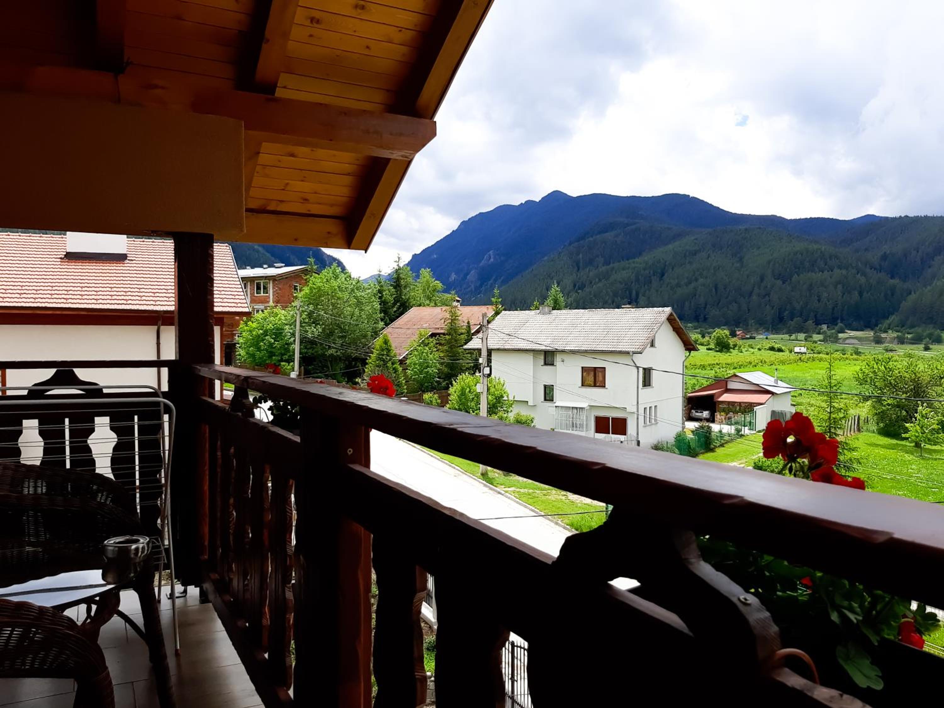 Villa photo 3