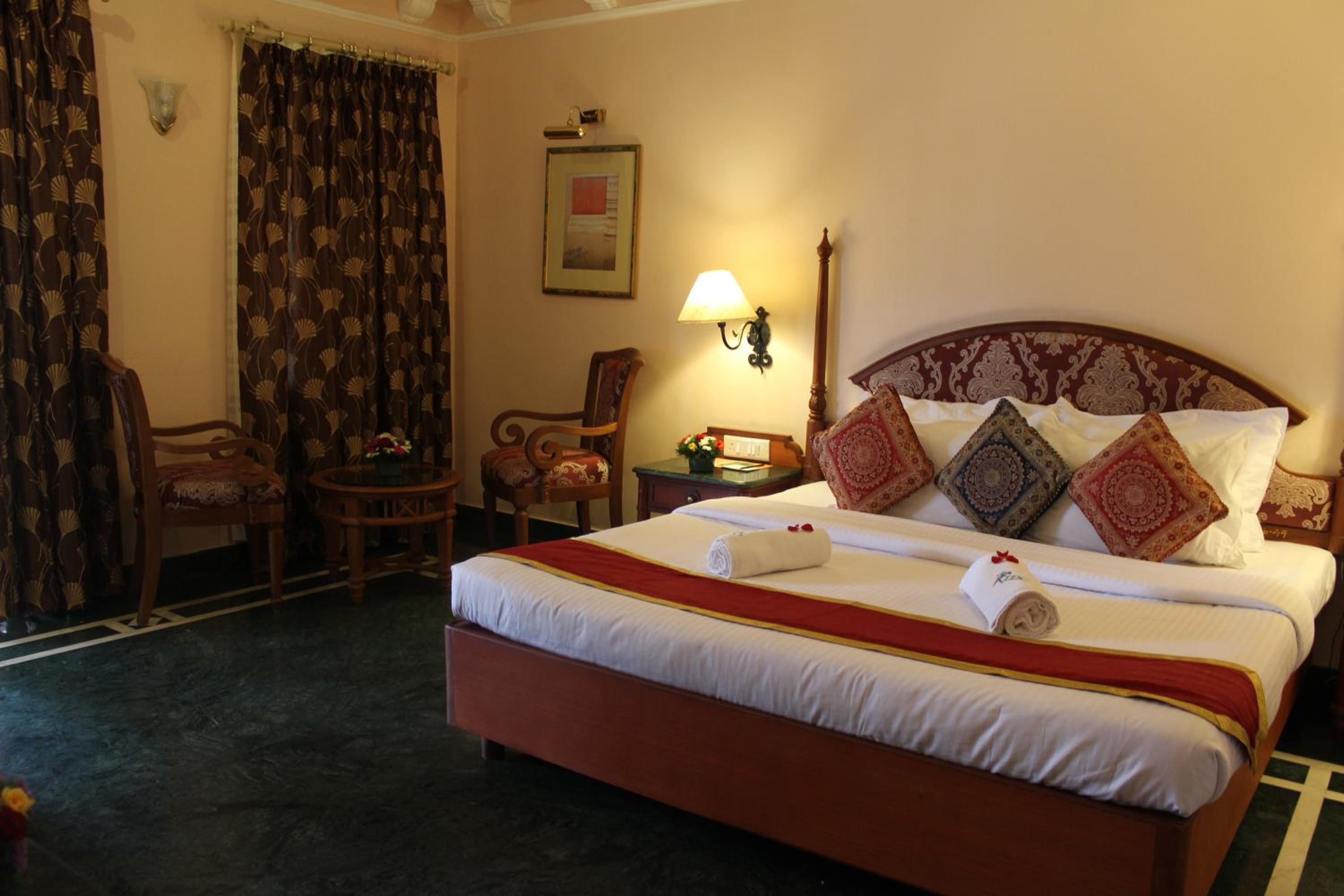 Deluxe Double or Twin Room