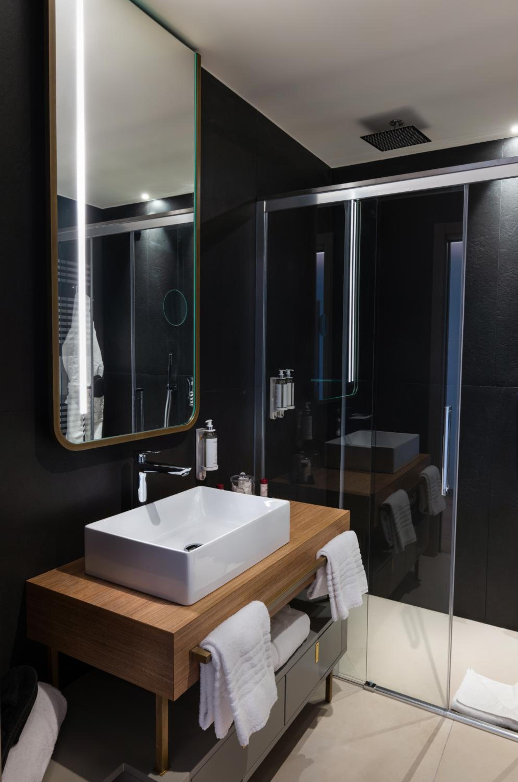 Superior Double Room - Photo 6