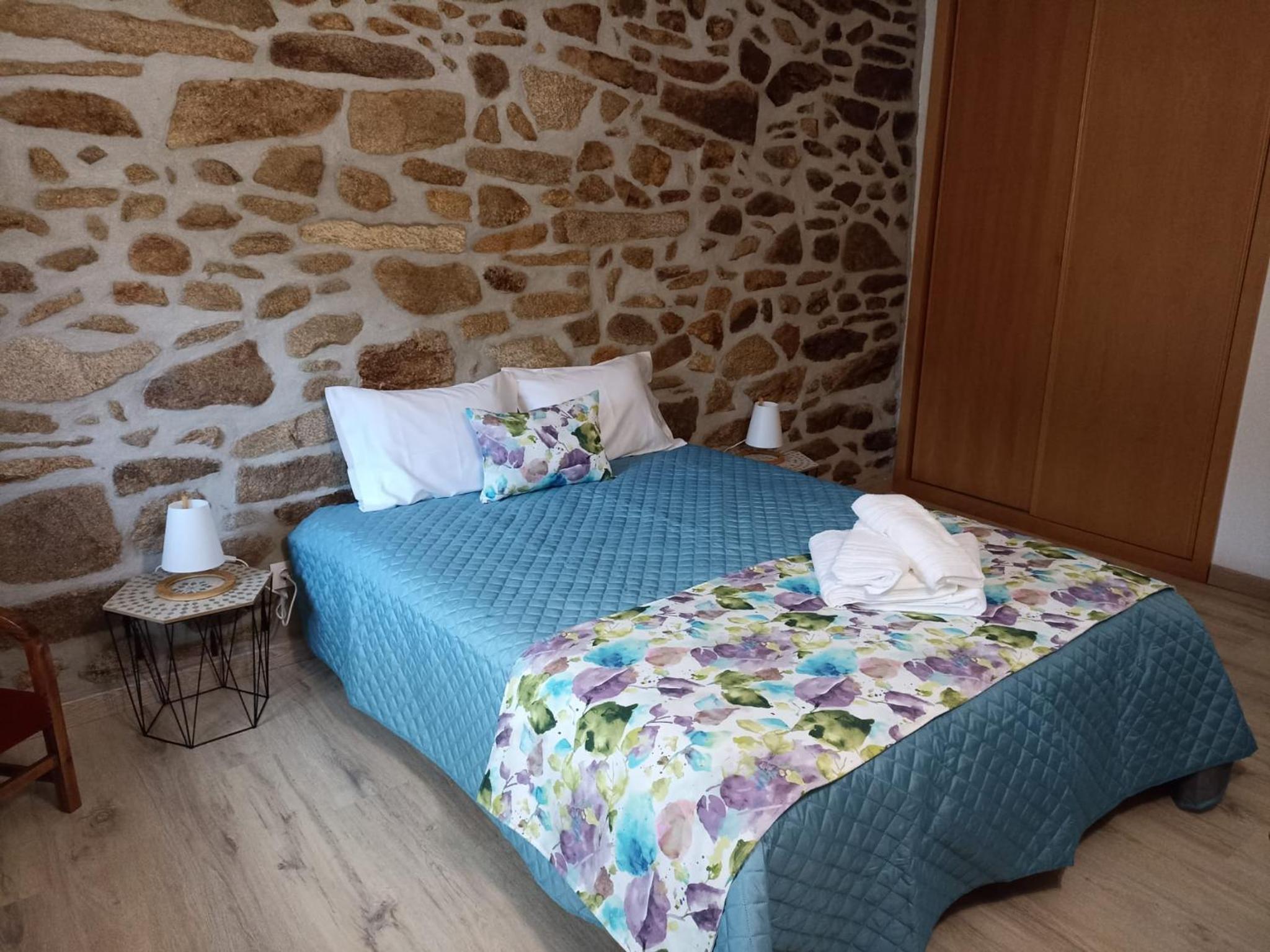 Two-Bedroom House - Photo 1
