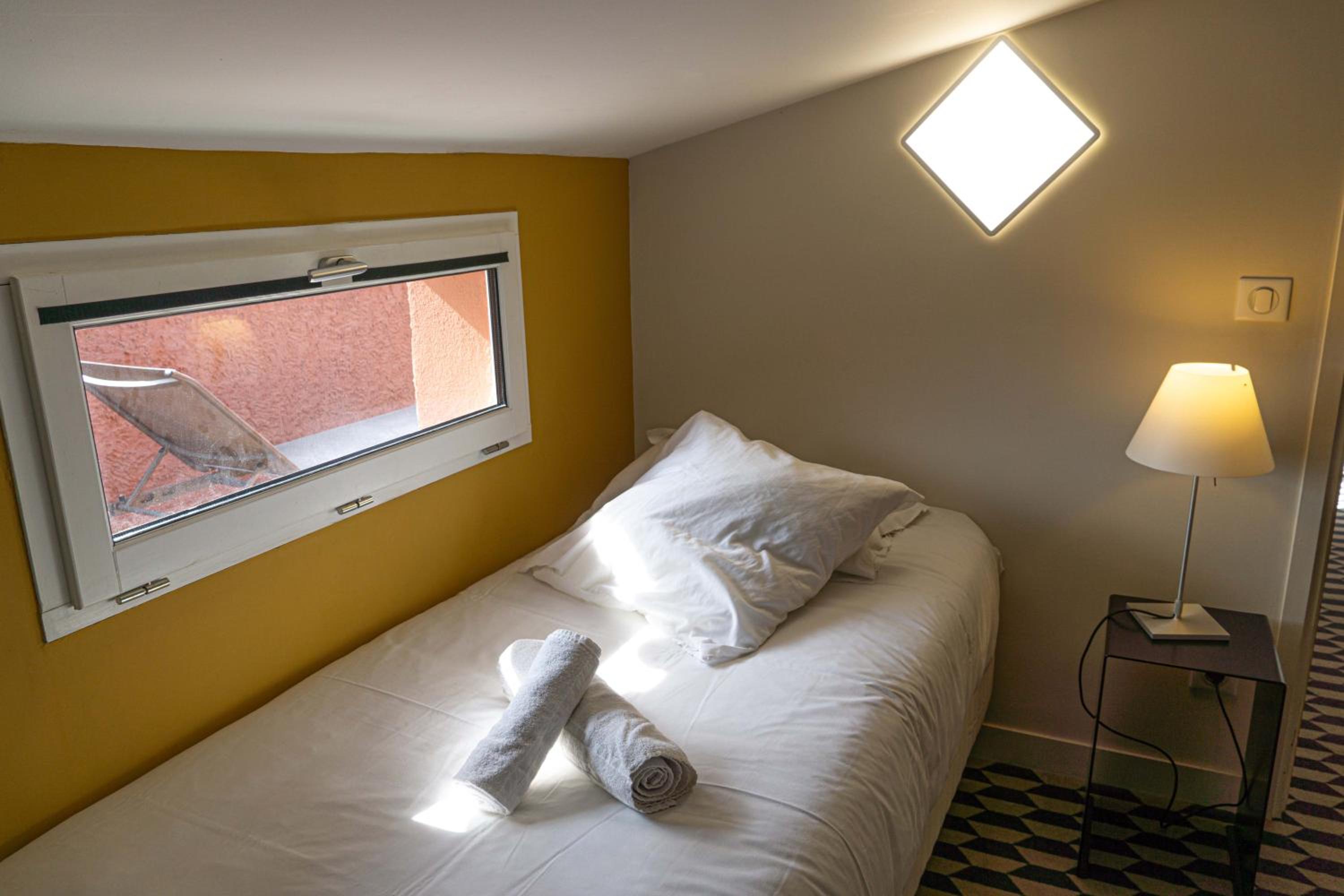 Quadruple Room with Terrace