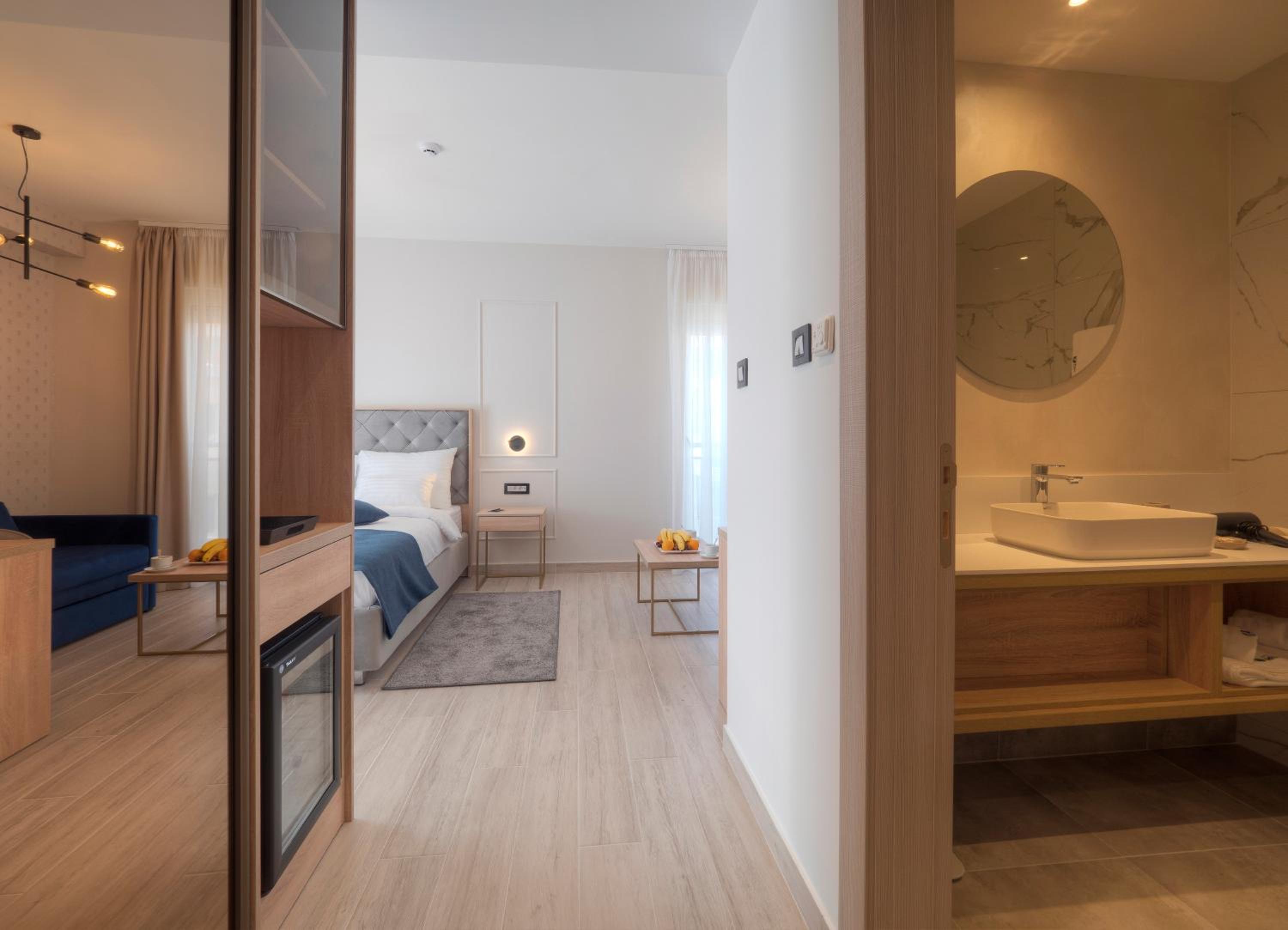 Deluxe Double Room - Photo 4