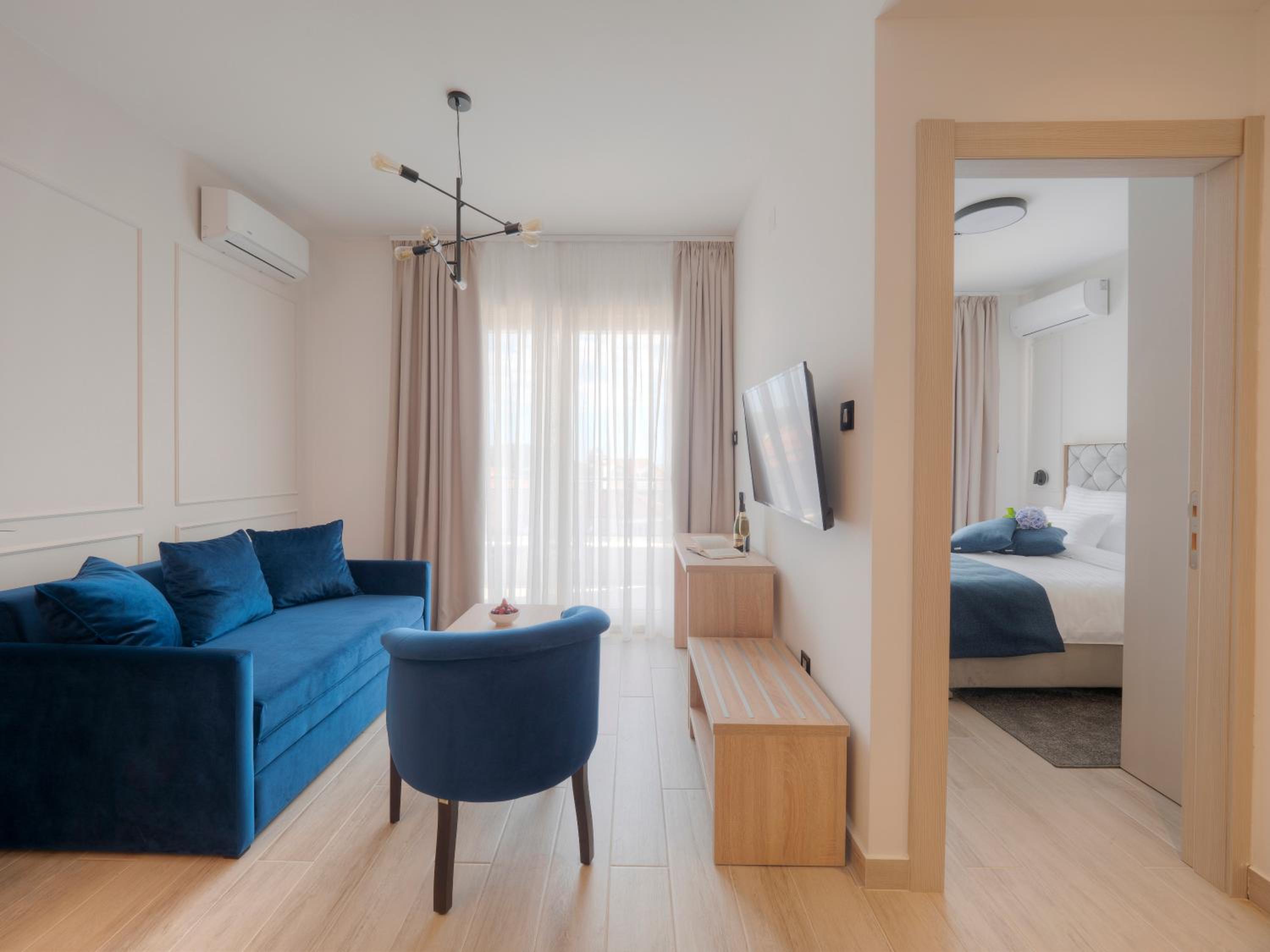 Premium Apartment - Photo 11