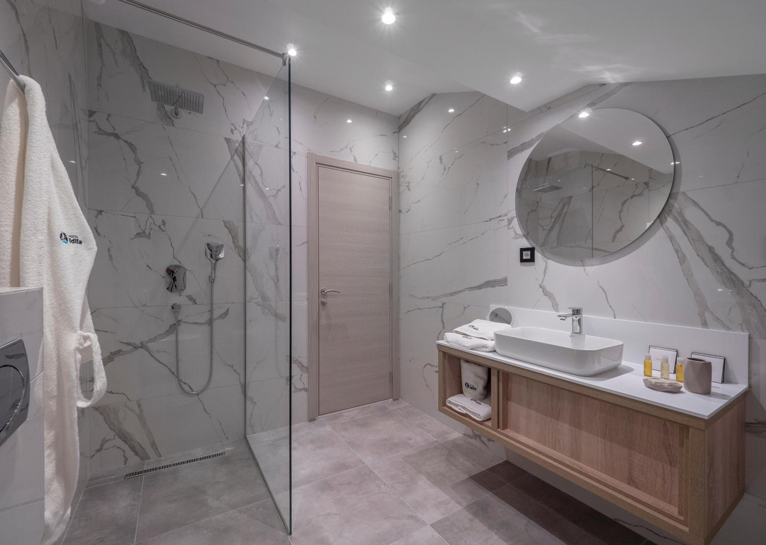 Penthouse Apartment - Photo 26
