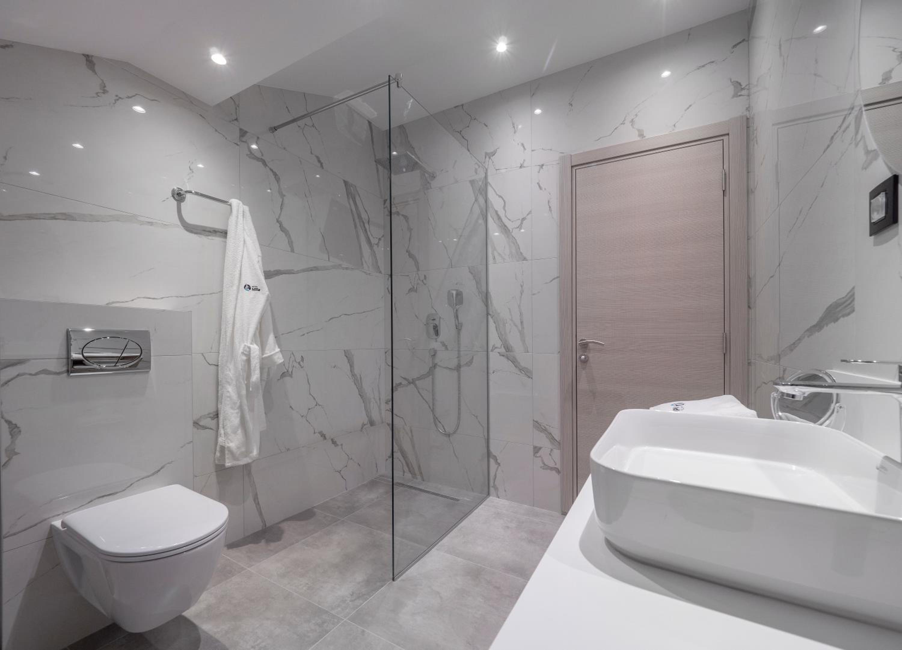 Penthouse Apartment - Photo 10