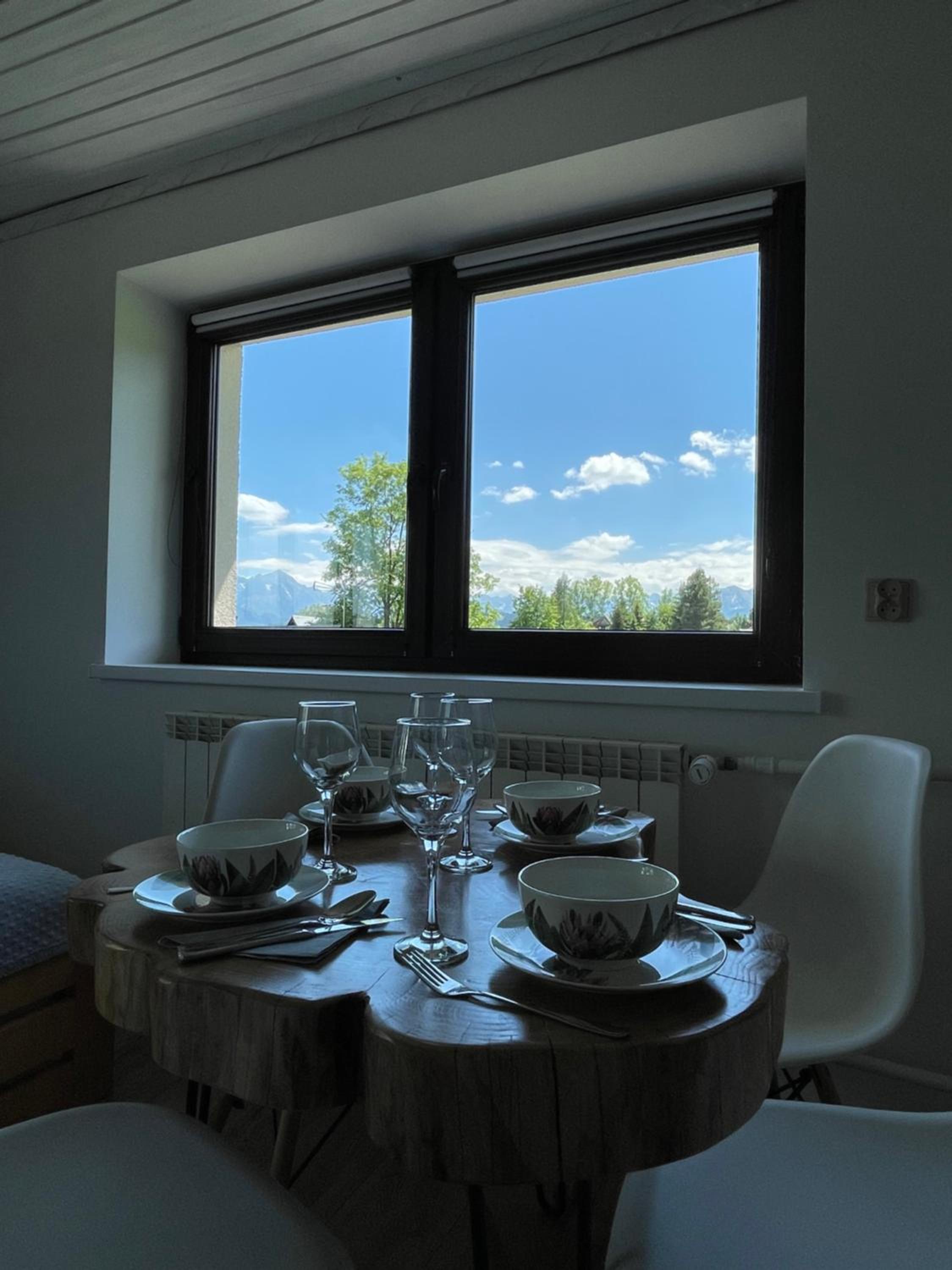 Apartment with Balcony - Photo 15