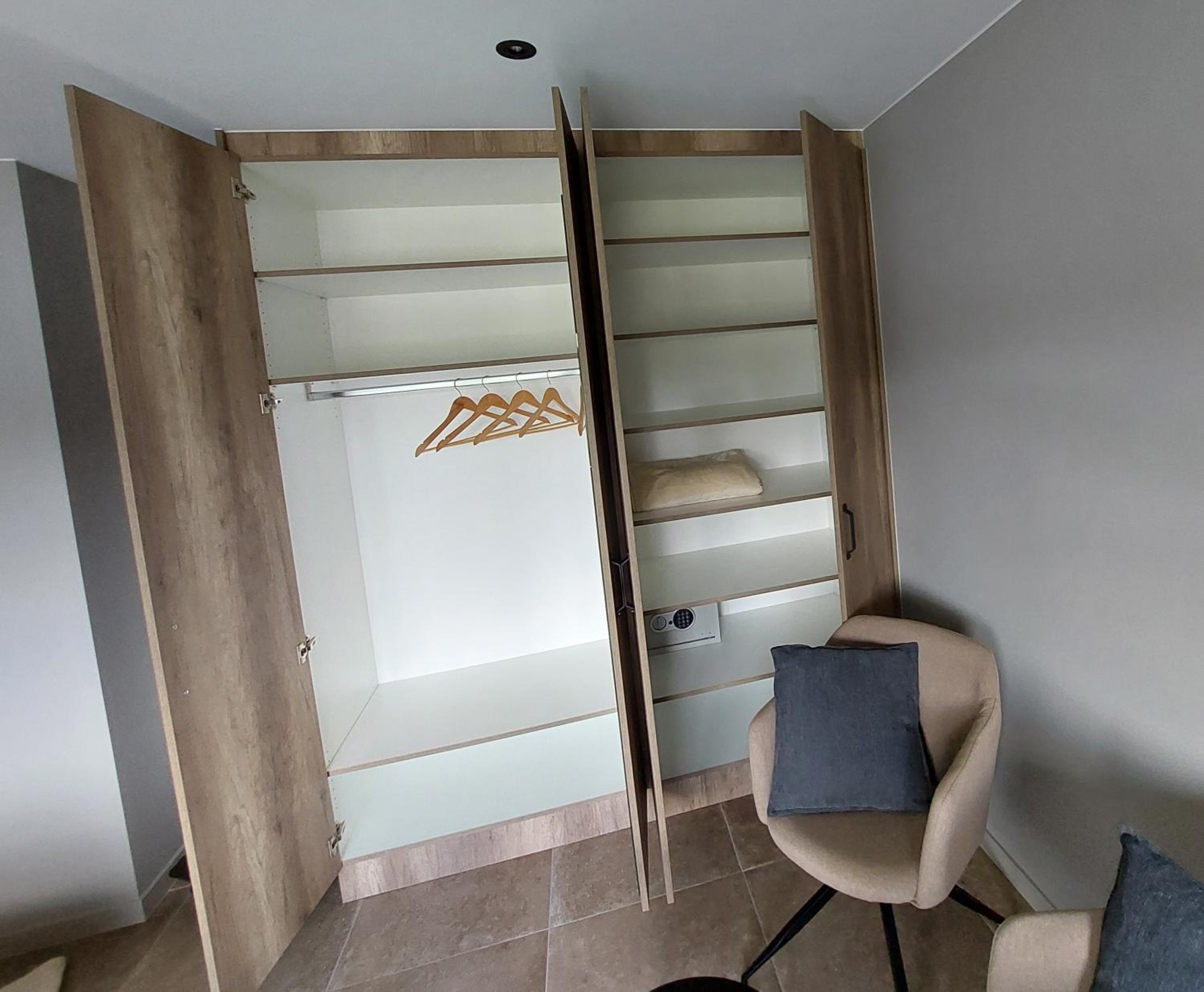 Double Room With Private Bathroom photo 2