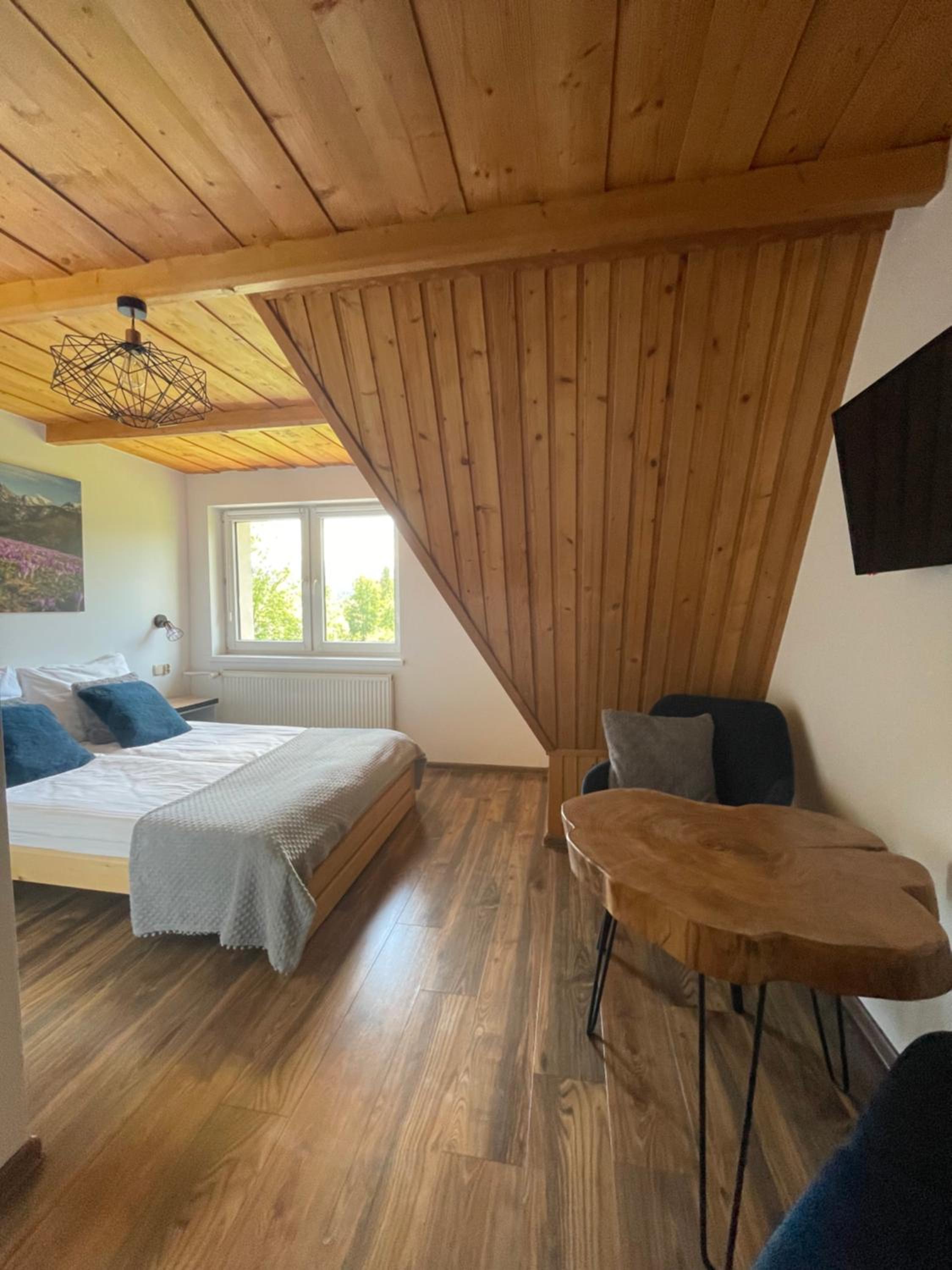 Double Room with Mountain View - Photo 5