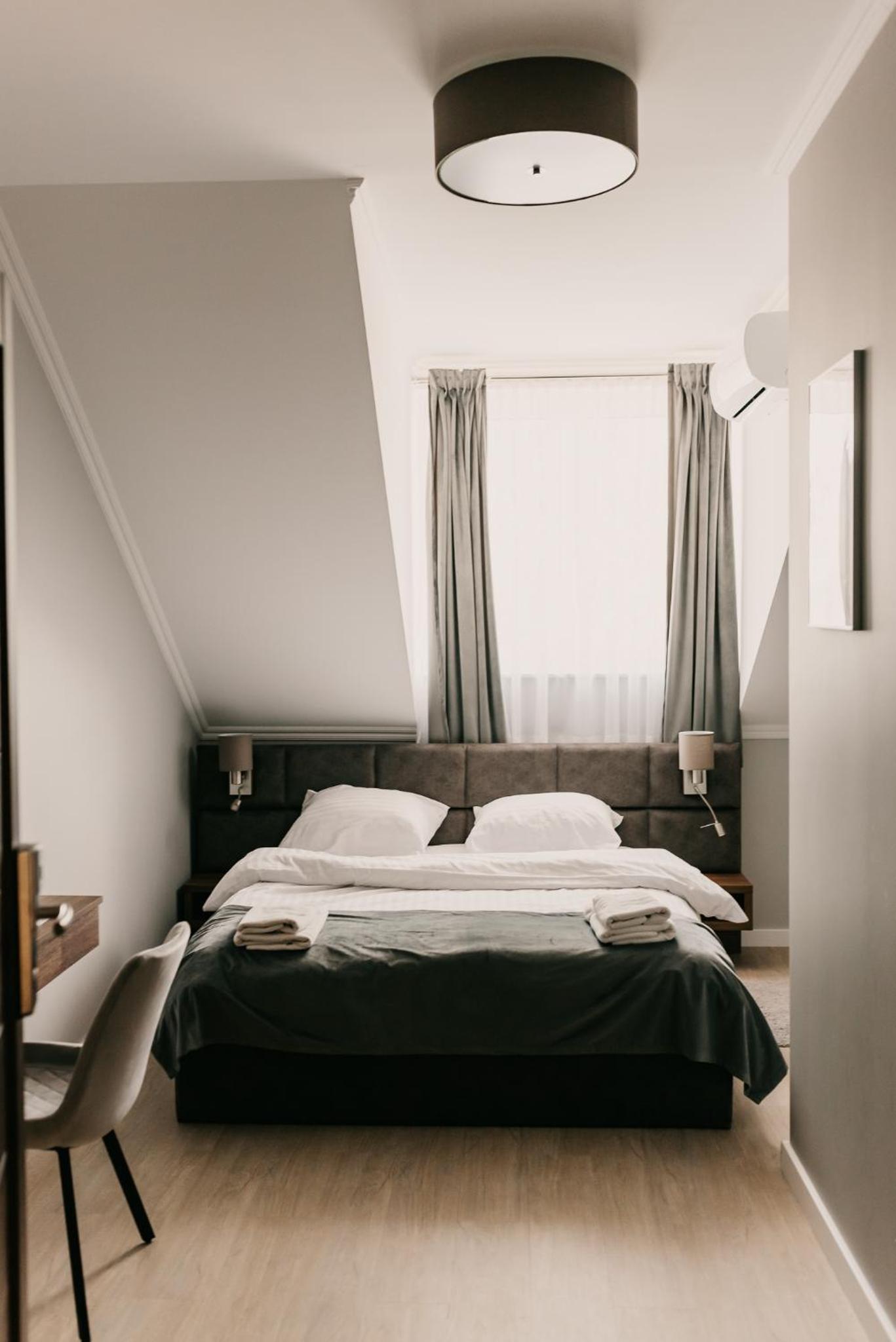 Double Room - Photo 35