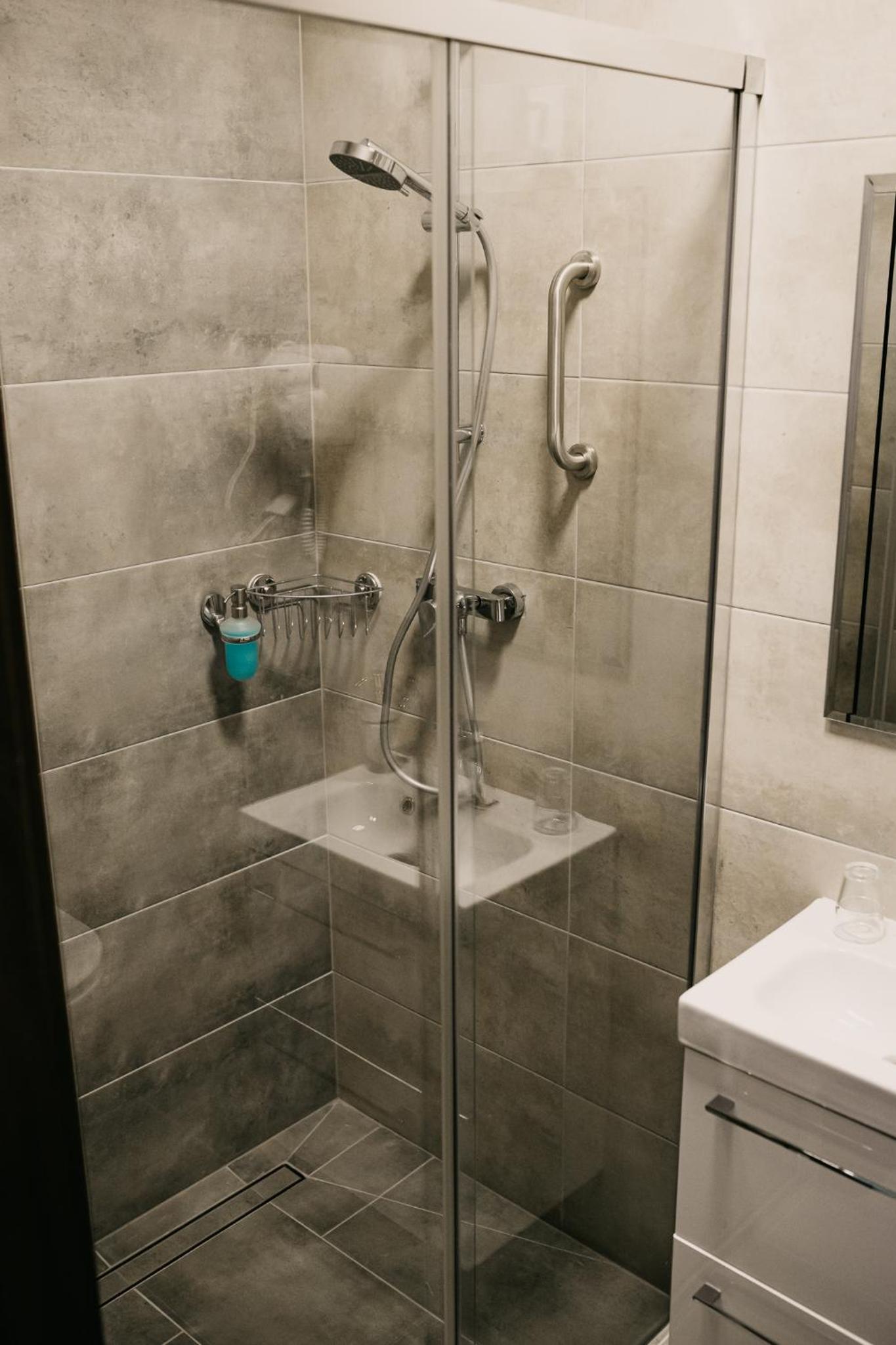 Double Room - Photo 37