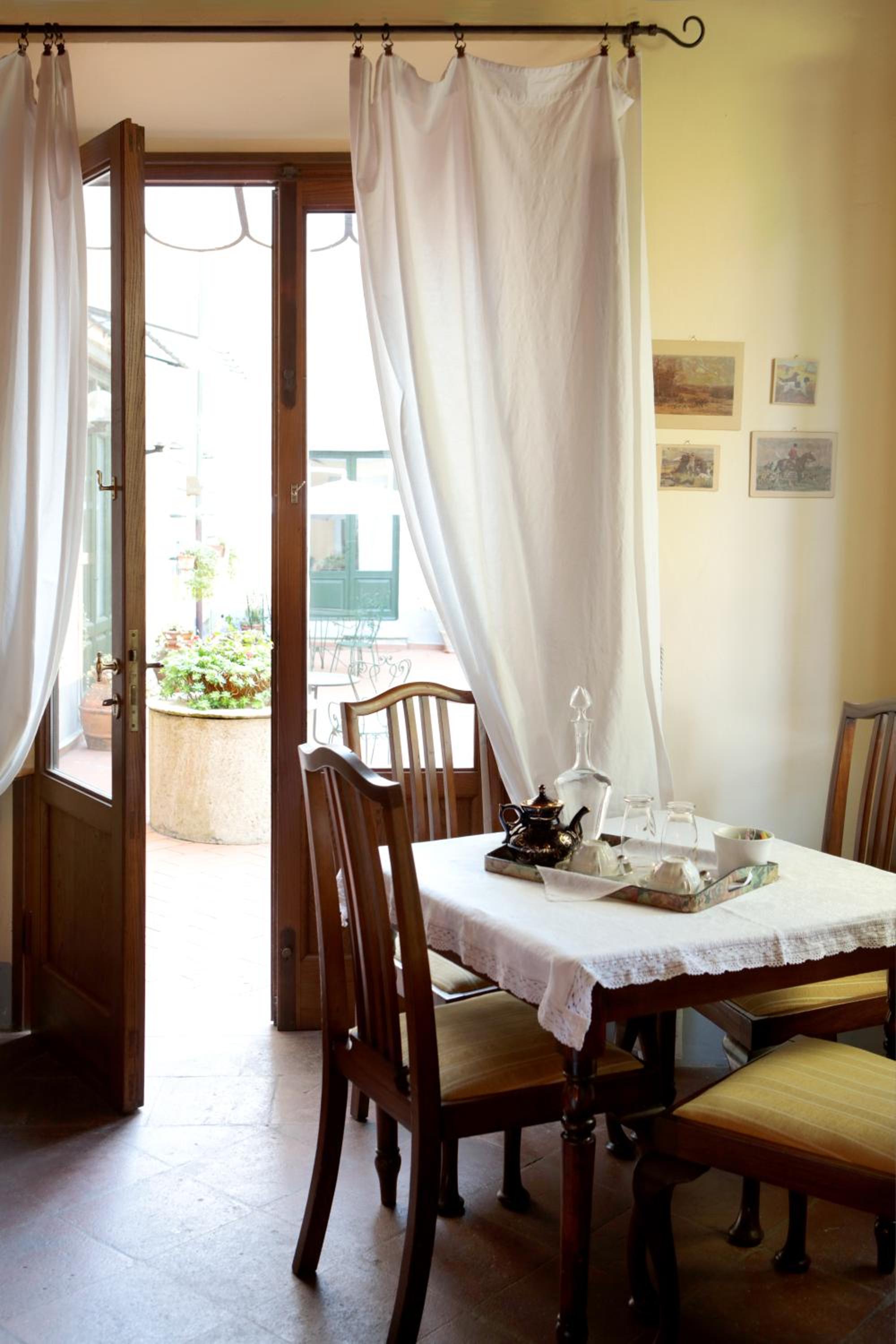 Triple Room with Terrace - Photo 16