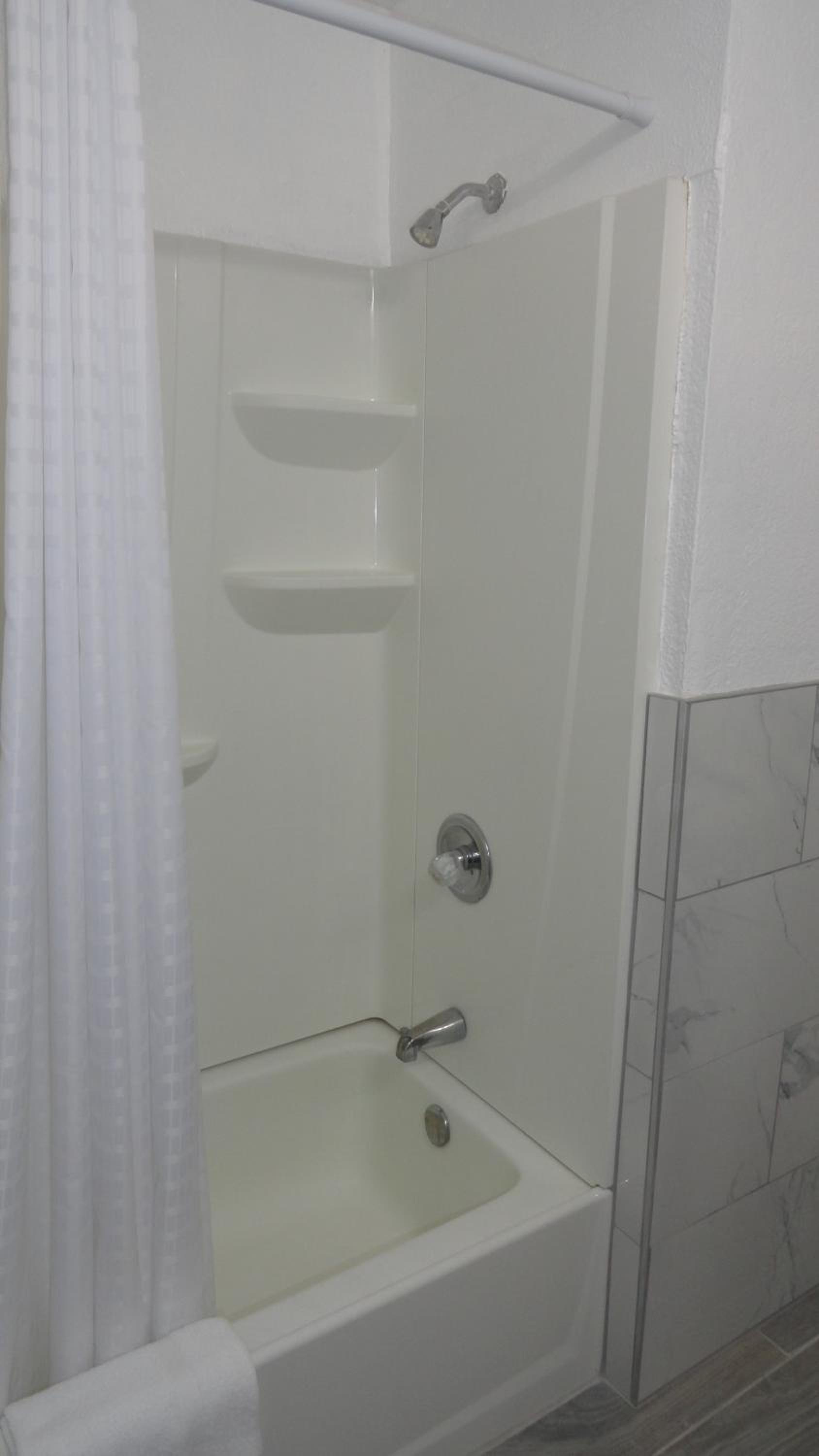 Deluxe King Room photo 2