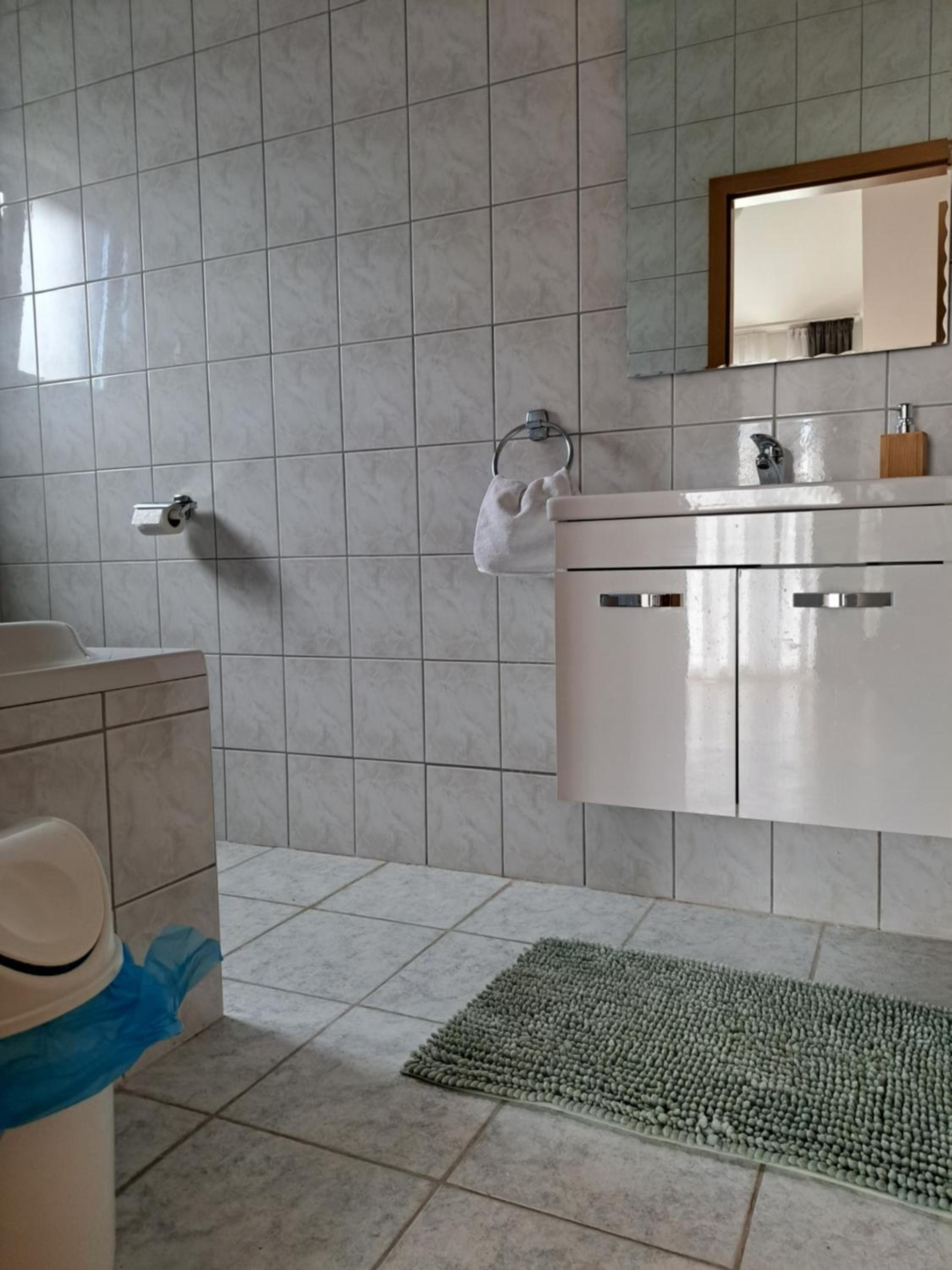 Double Room - Photo 5