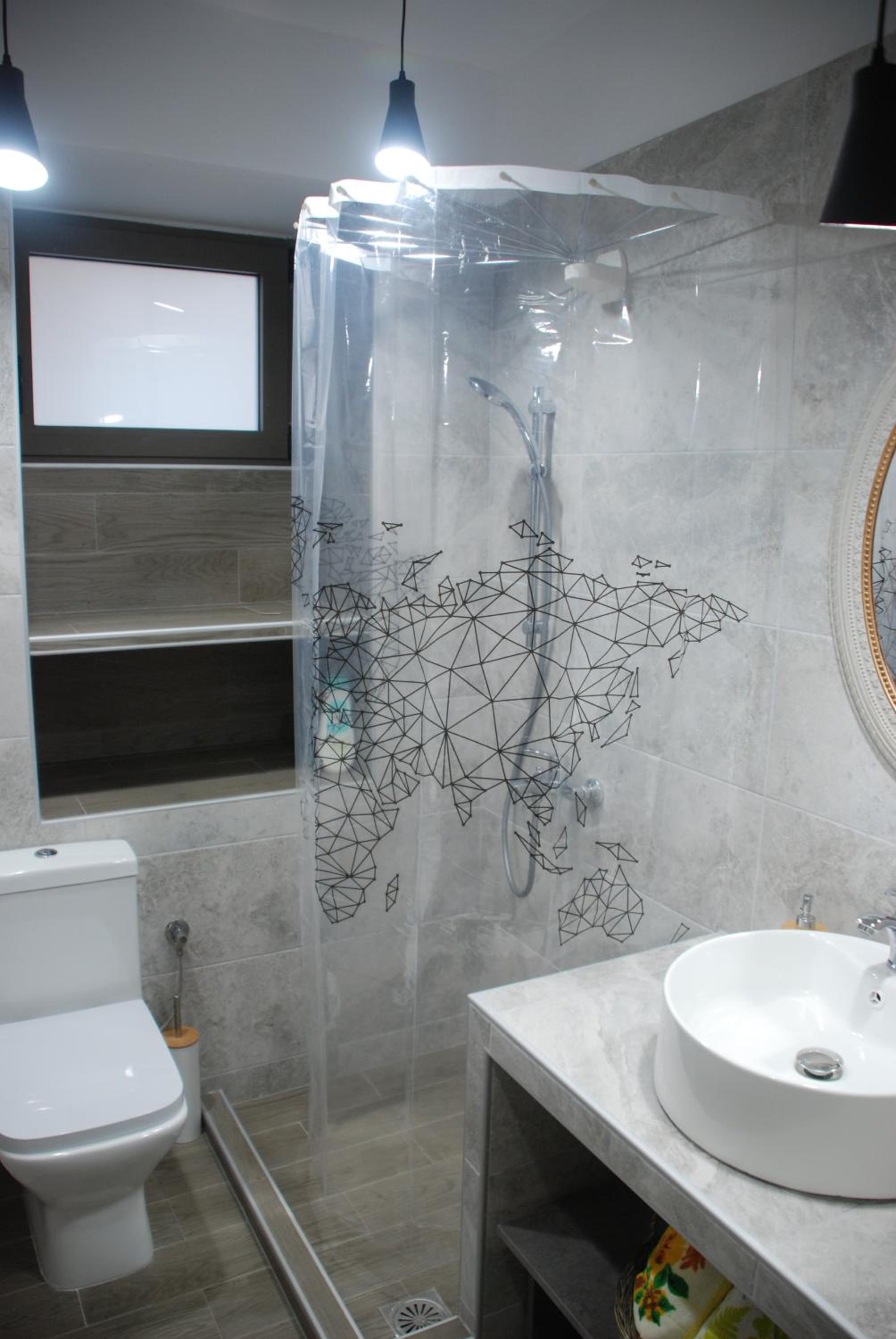 One-Bedroom House - Photo 30