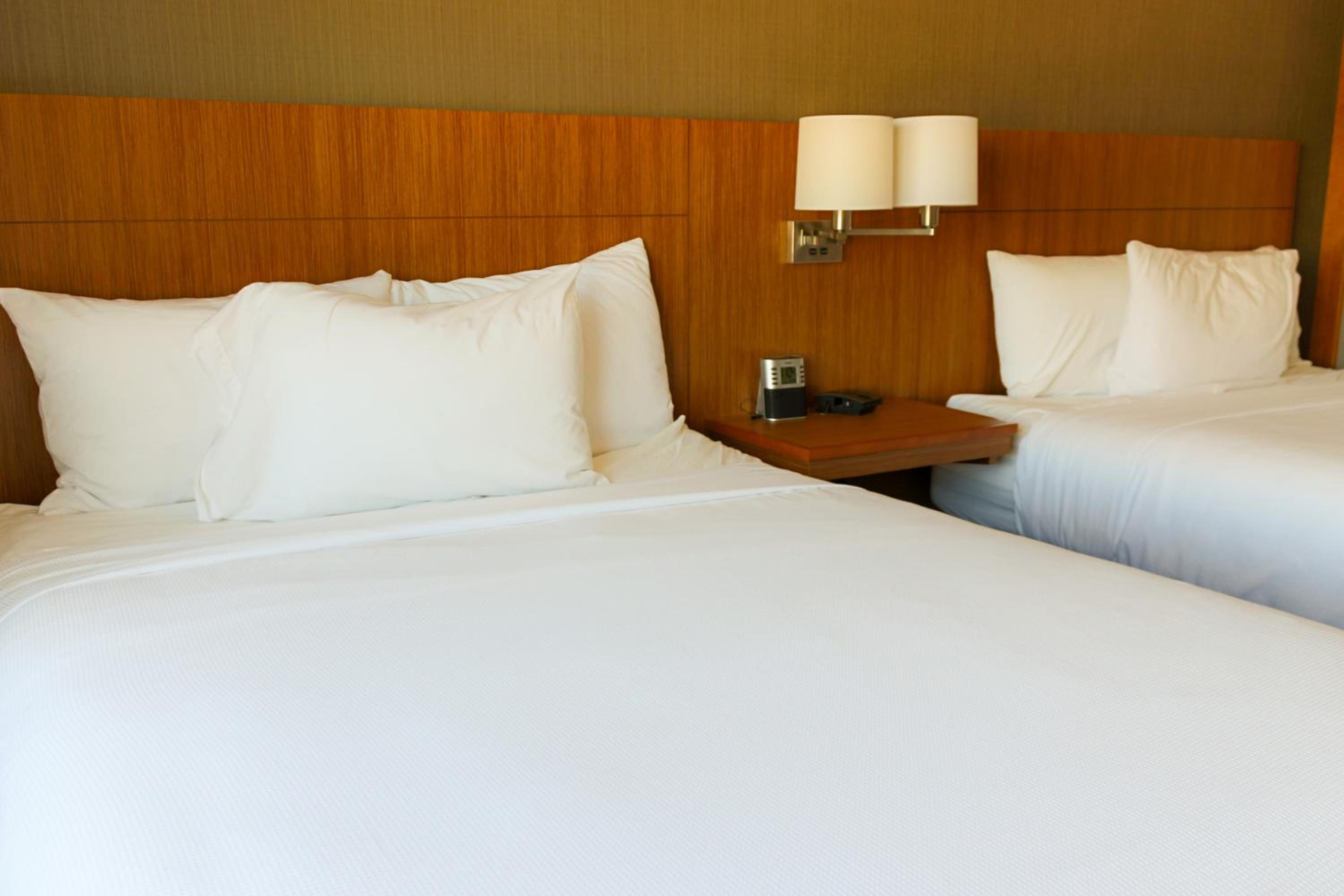 Queen Room with Two Queen Beds and Sofa Bed thumbnail 5