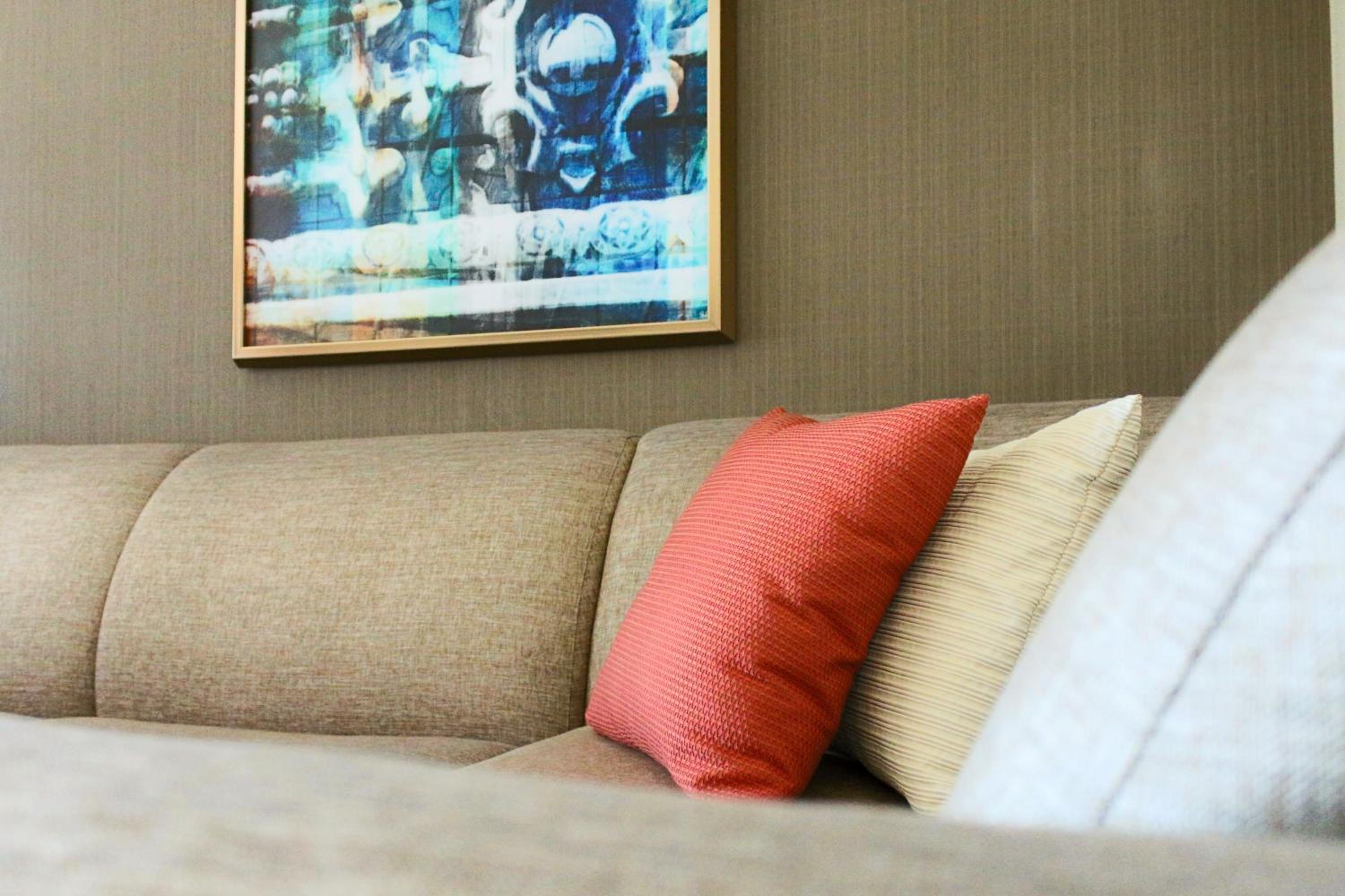 Available room thumbnail 6
