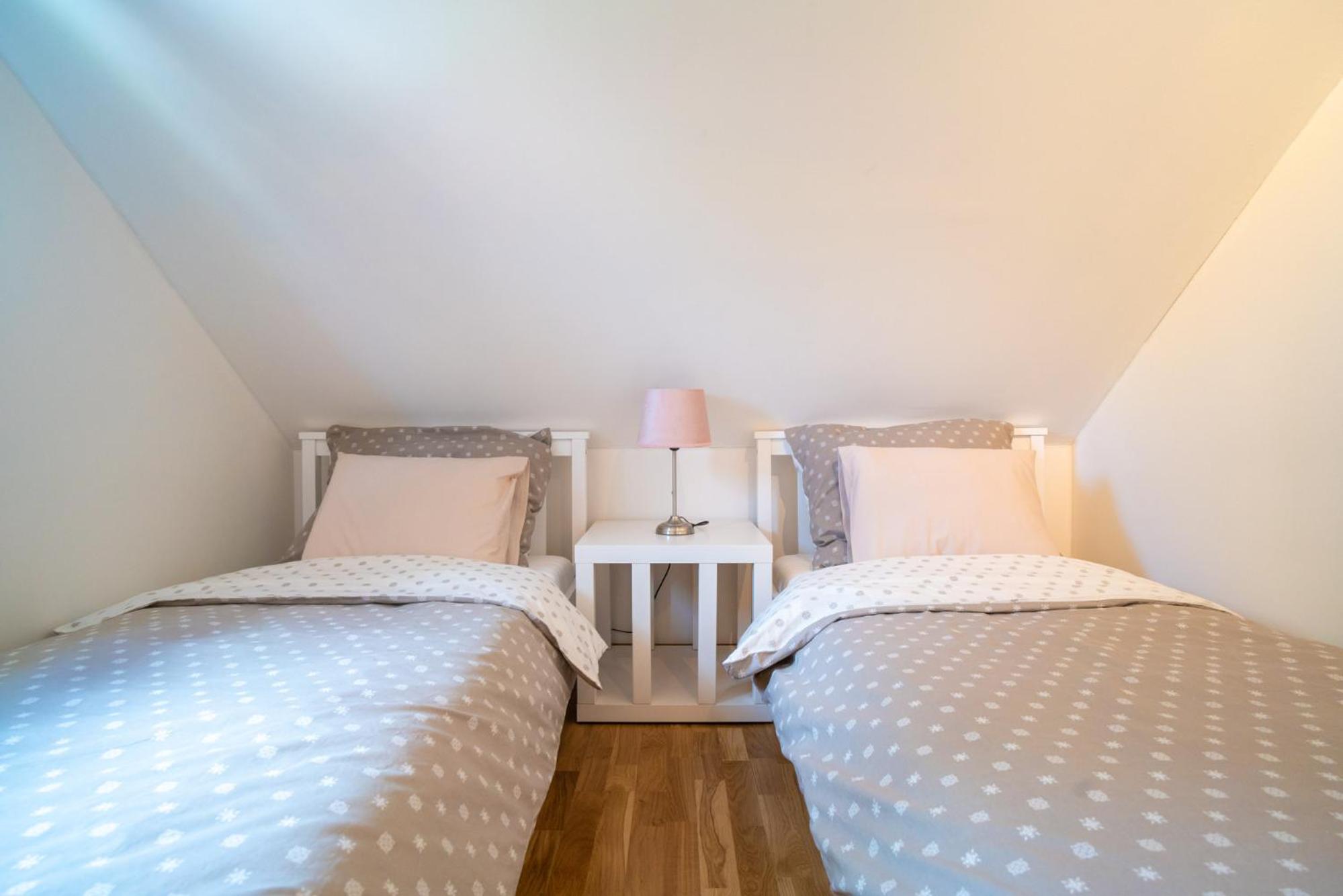 Four-Bedroom House photo 2