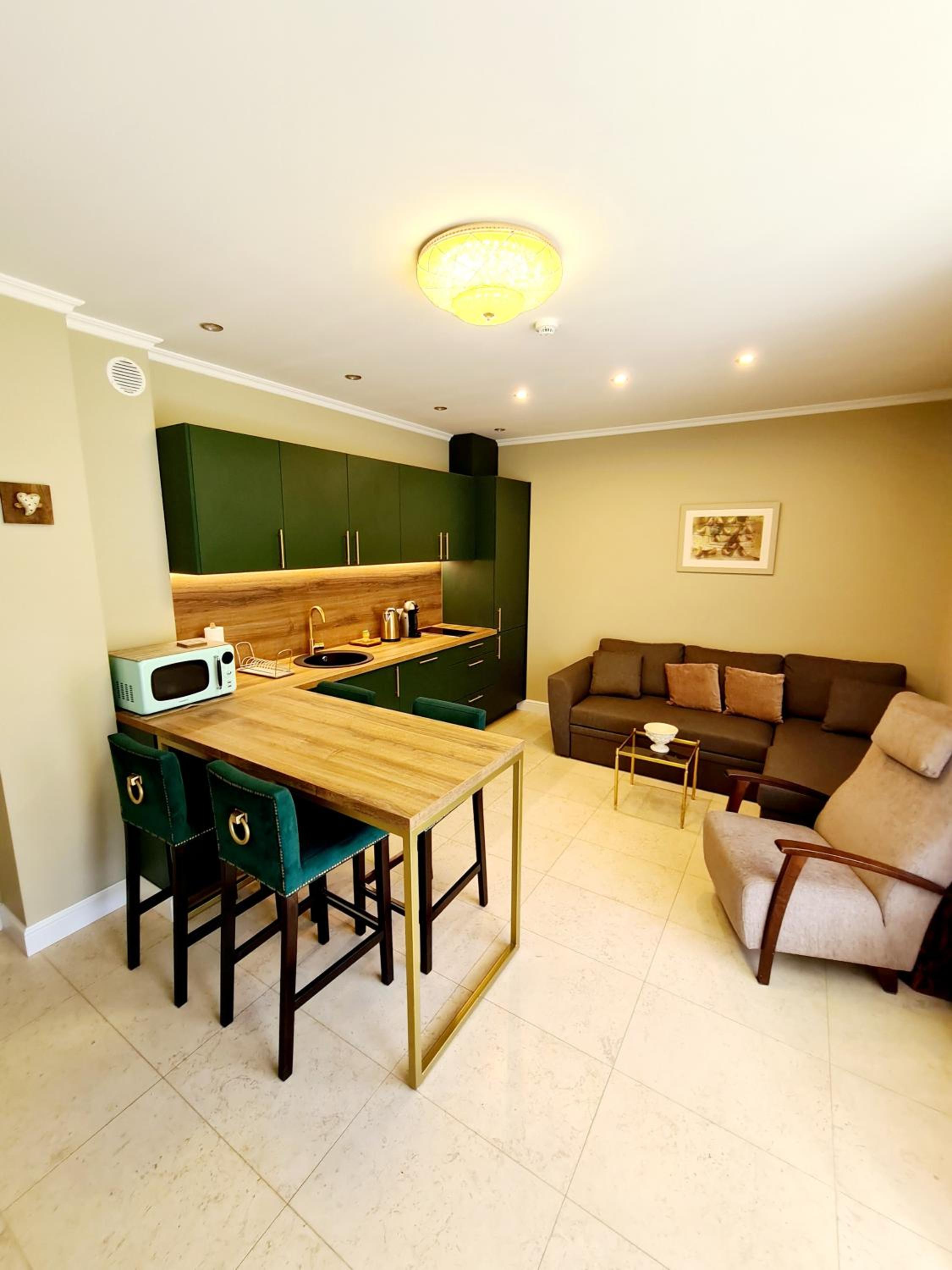 Two-Bedroom Apartment - Photo 2