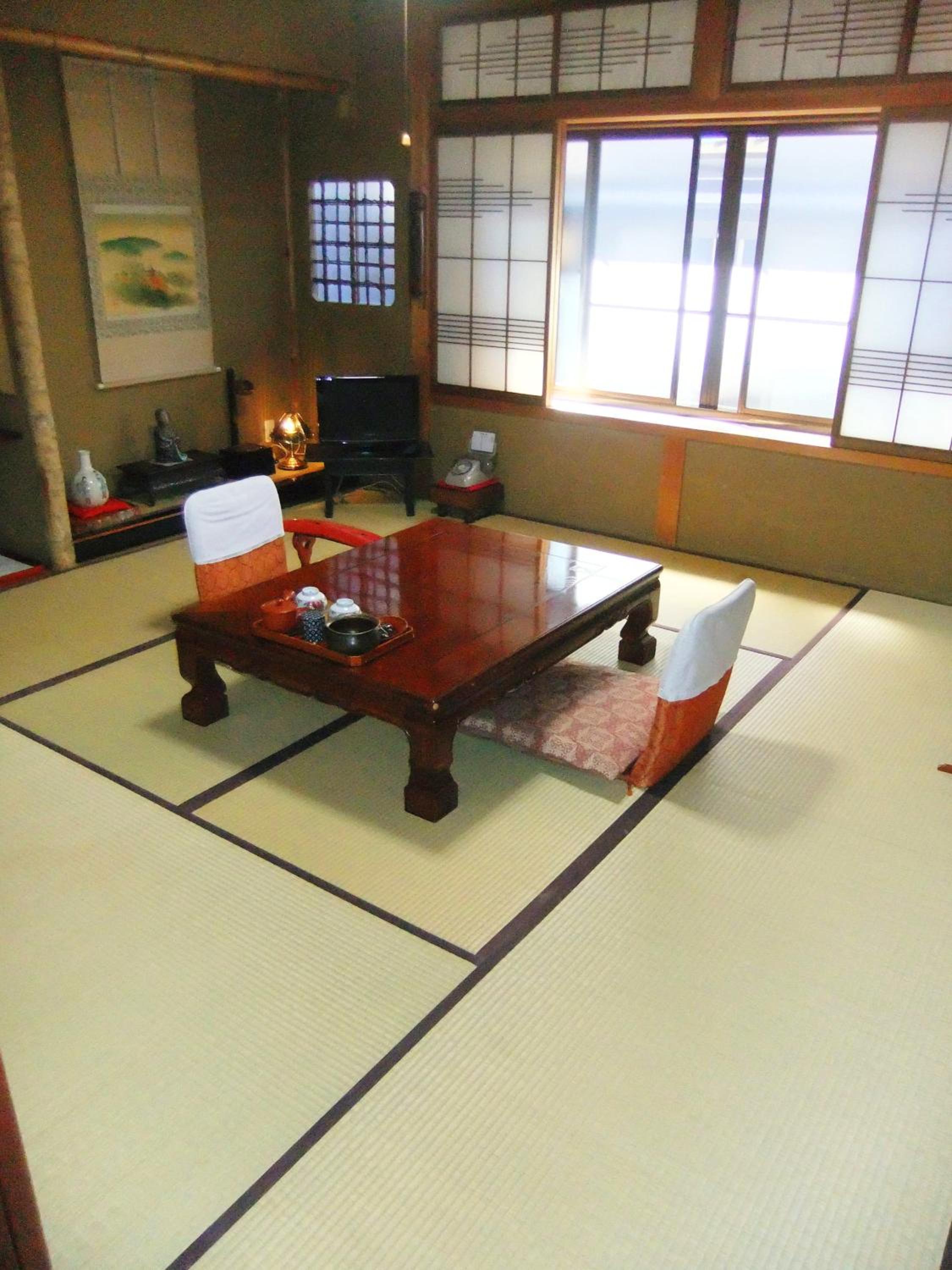 Japanese-Style Room with Shared Bathroom and Shared Toilet - Road Side thumbnail 5
