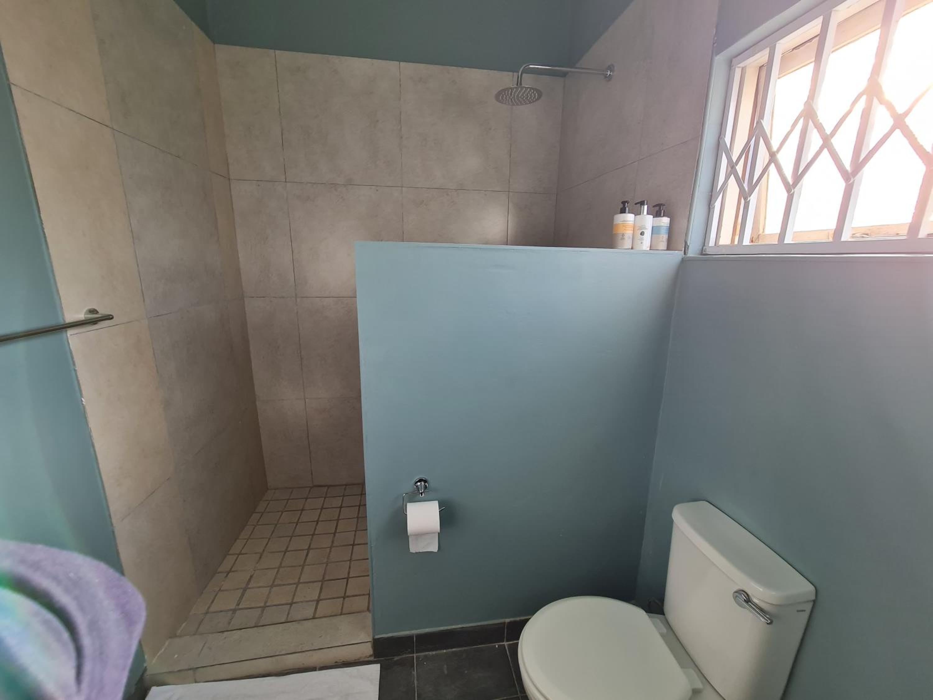 Budget Double Room - Photo 2