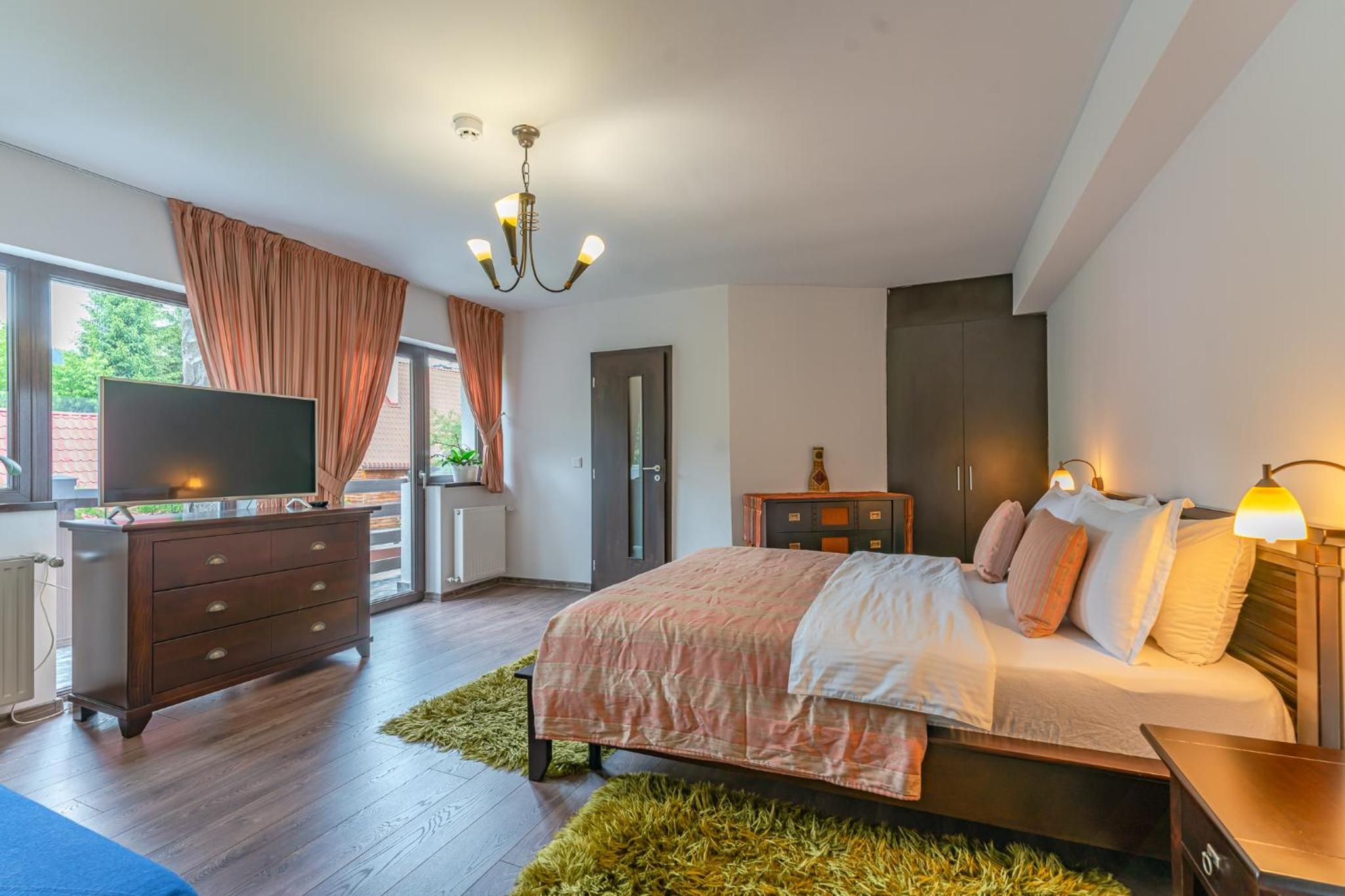 Deluxe Double Room with Balcony - Photo 2