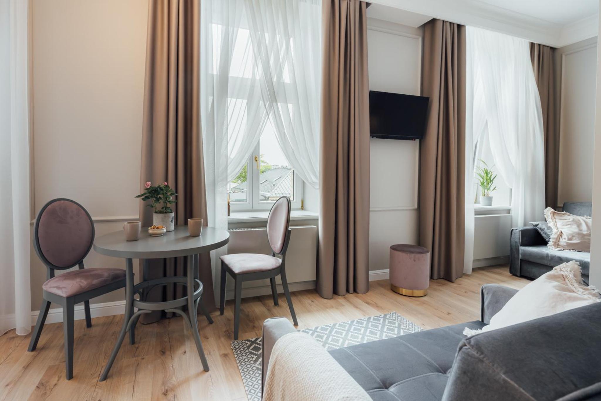 Large Double Room - Photo 15