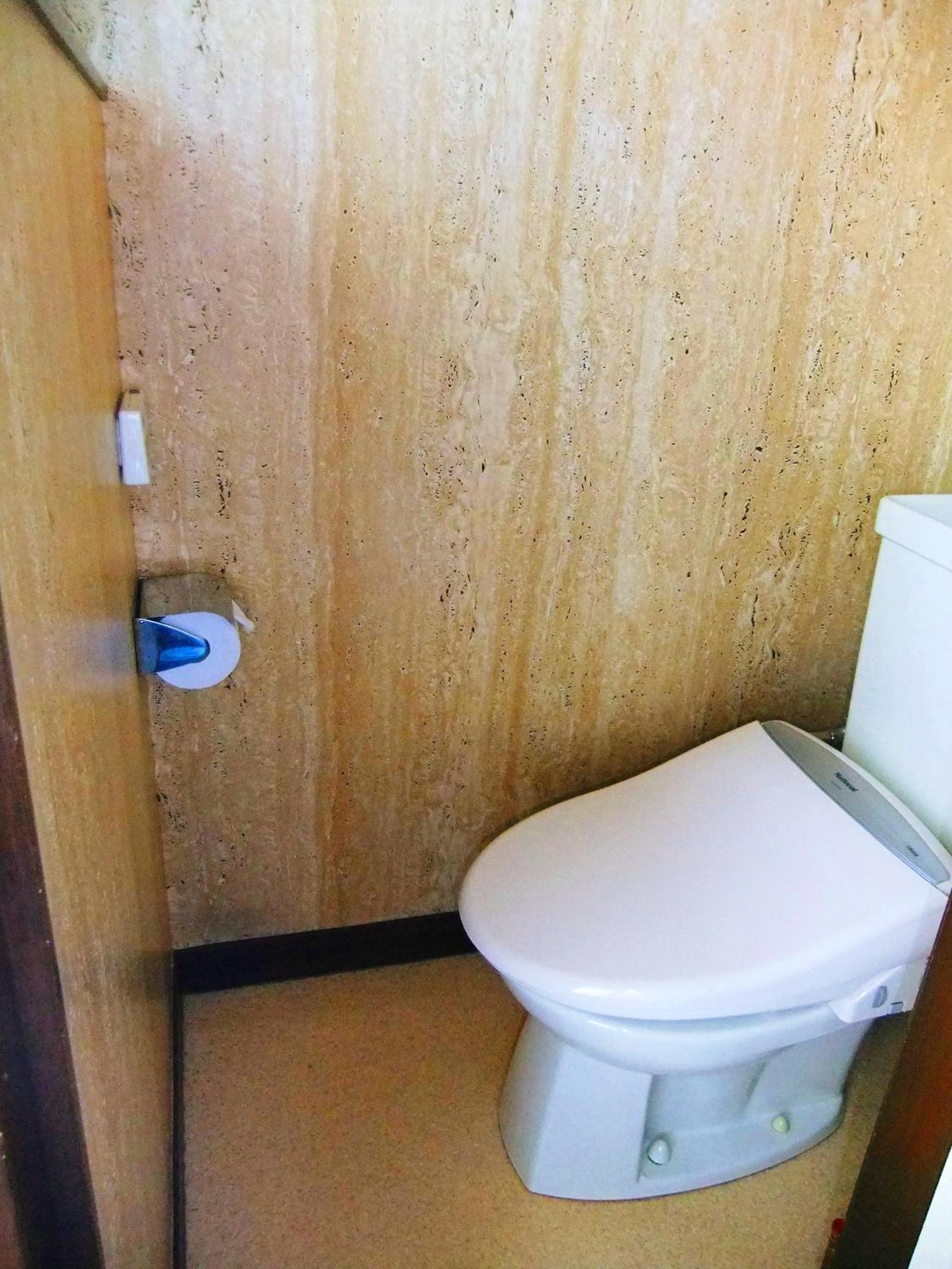Japanese Style Room with Private Bathroom - Photo 5