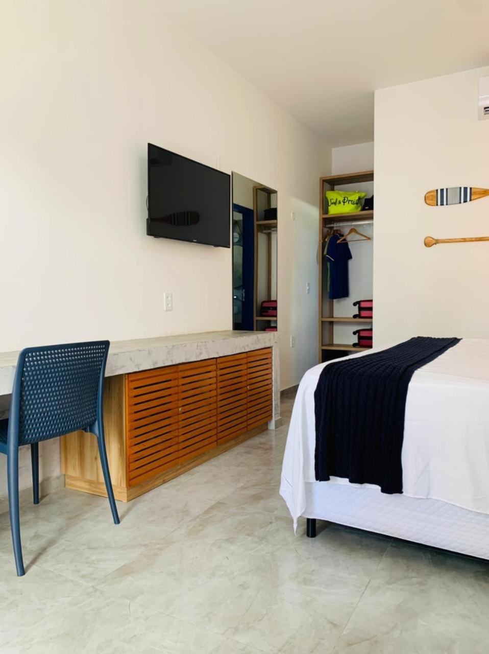 One-Bedroom Villa - Photo 2