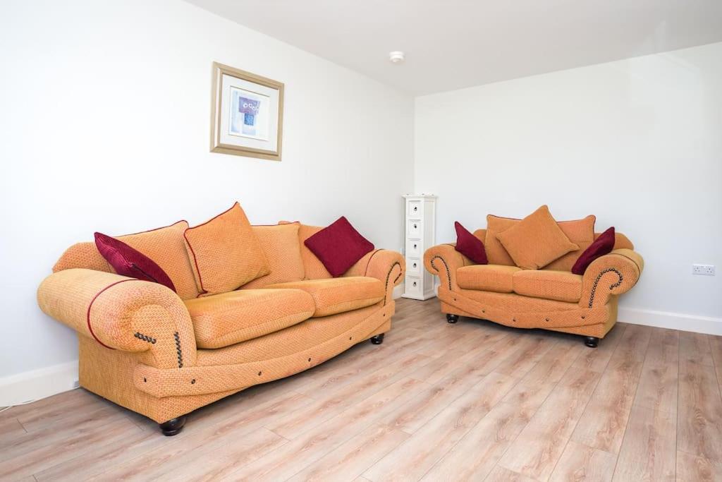 Four-Bedroom House photo 1