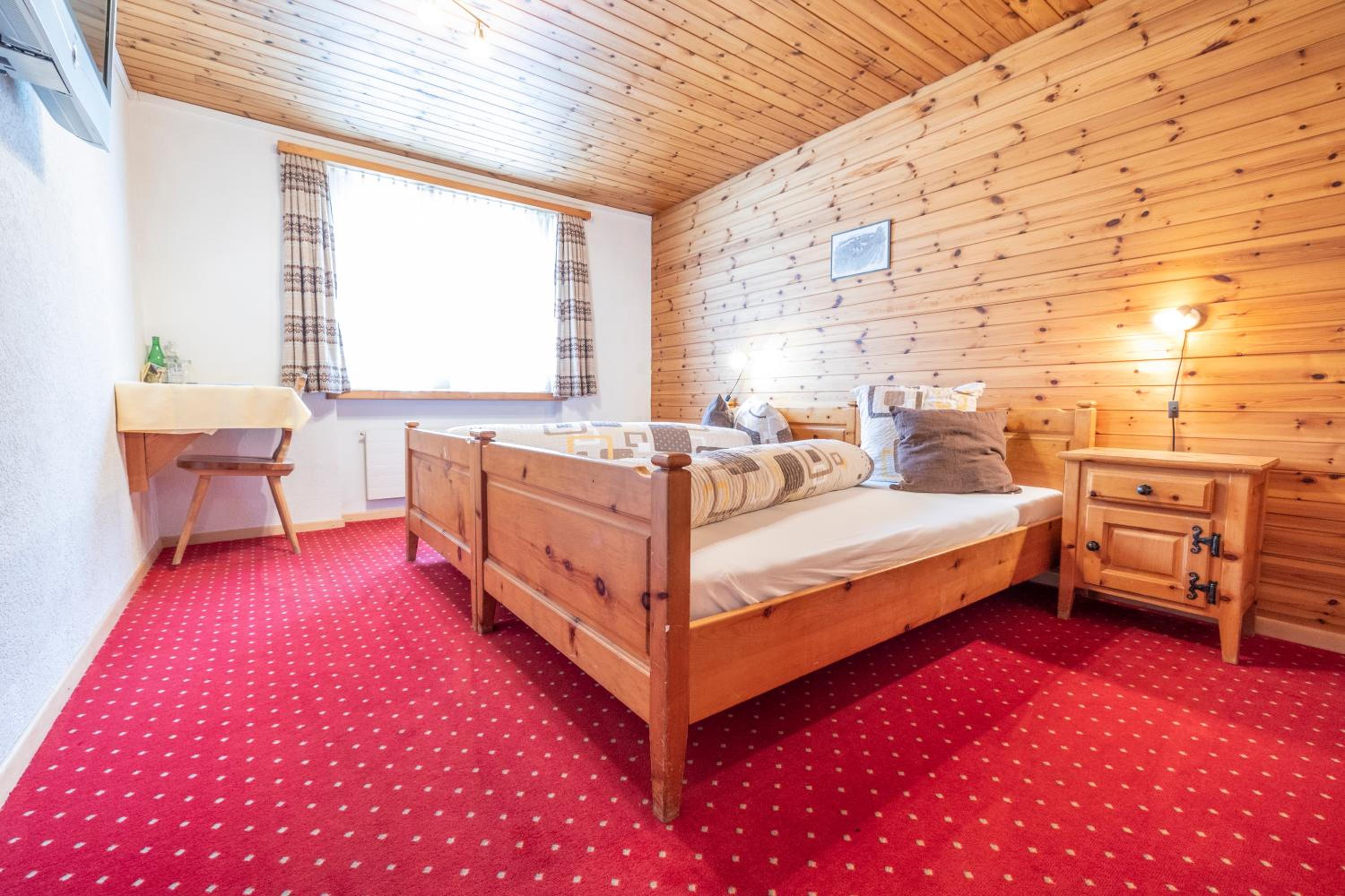 Basic Double Room photo 1