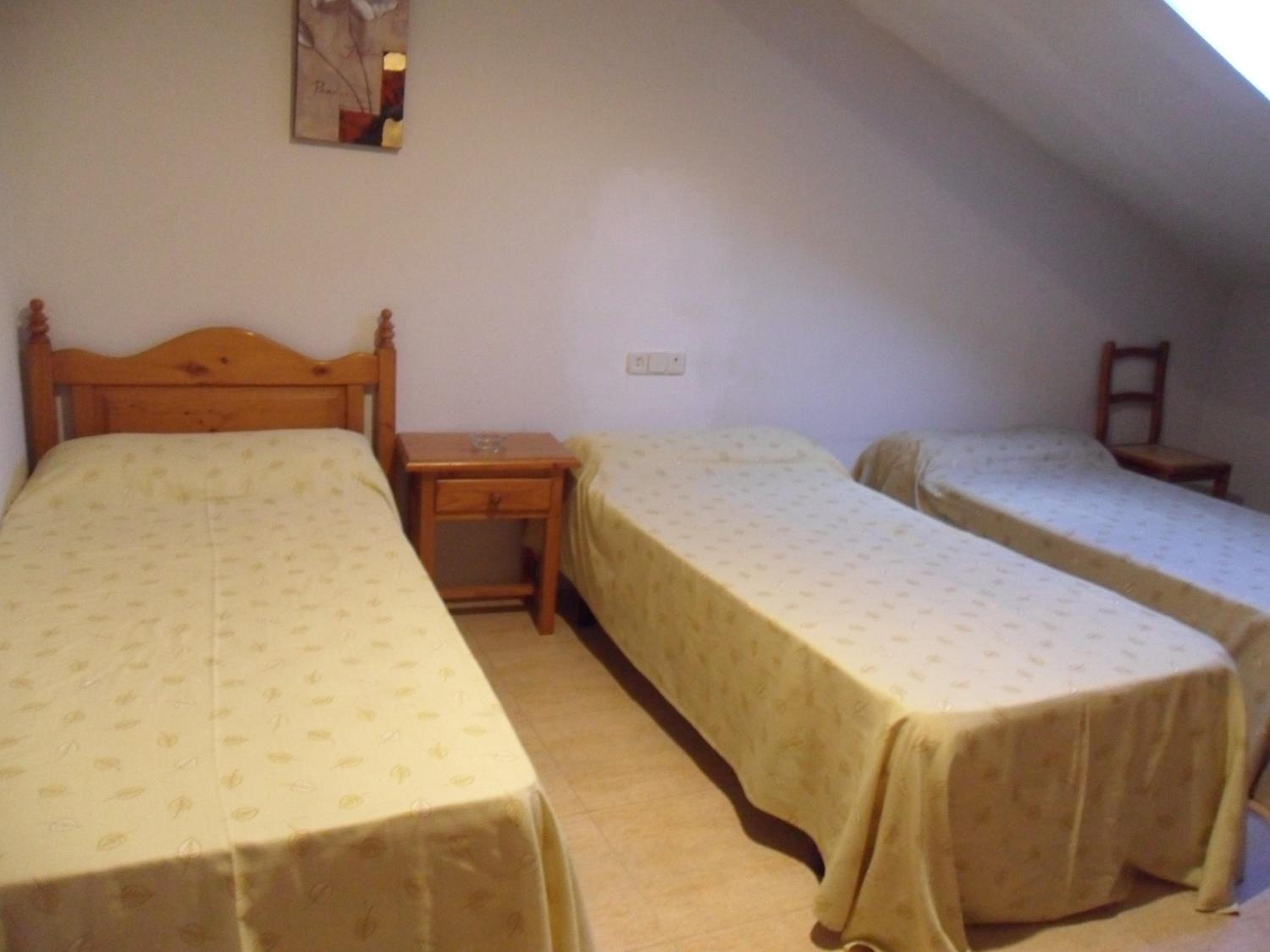 Triple Room with Bathroom photo 2